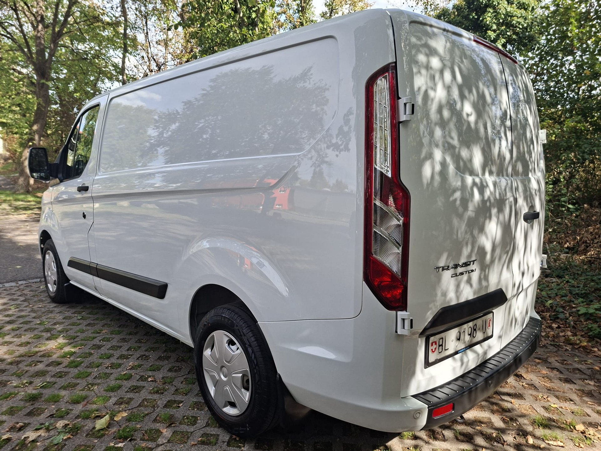 FORD Transit Custom Van 300 L1H1 Trend-image-8