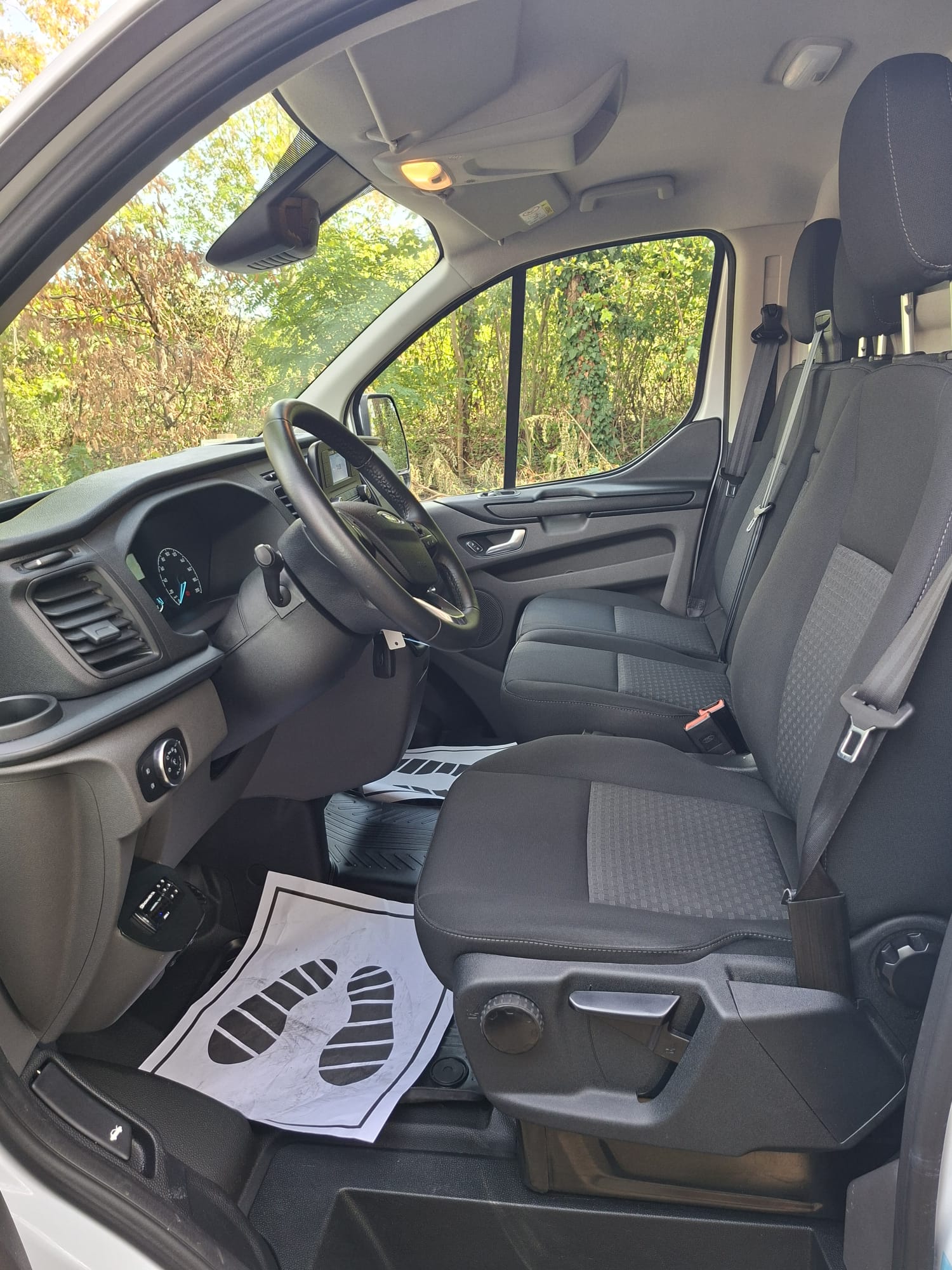 FORD Transit Custom Van 300 L1H1 Trend-image-13