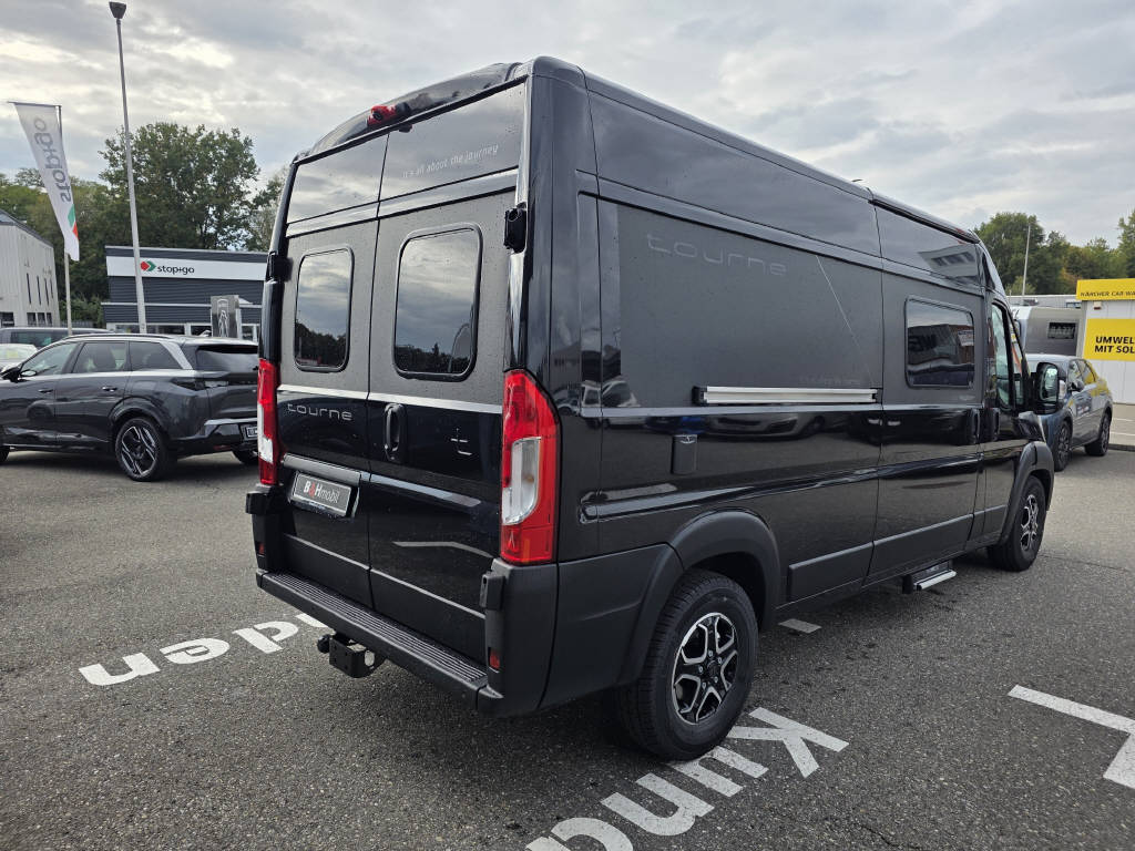 PEUGEOT 6.0 Cruise 180PS EAT8 Graphit-image-1