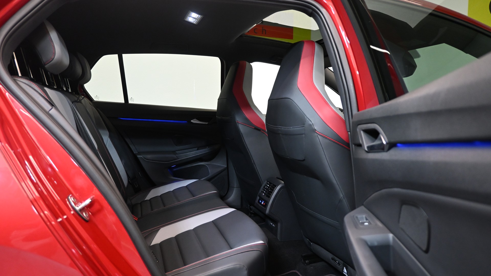 VW Golf 2.0 TSI GTI DSG-image-5