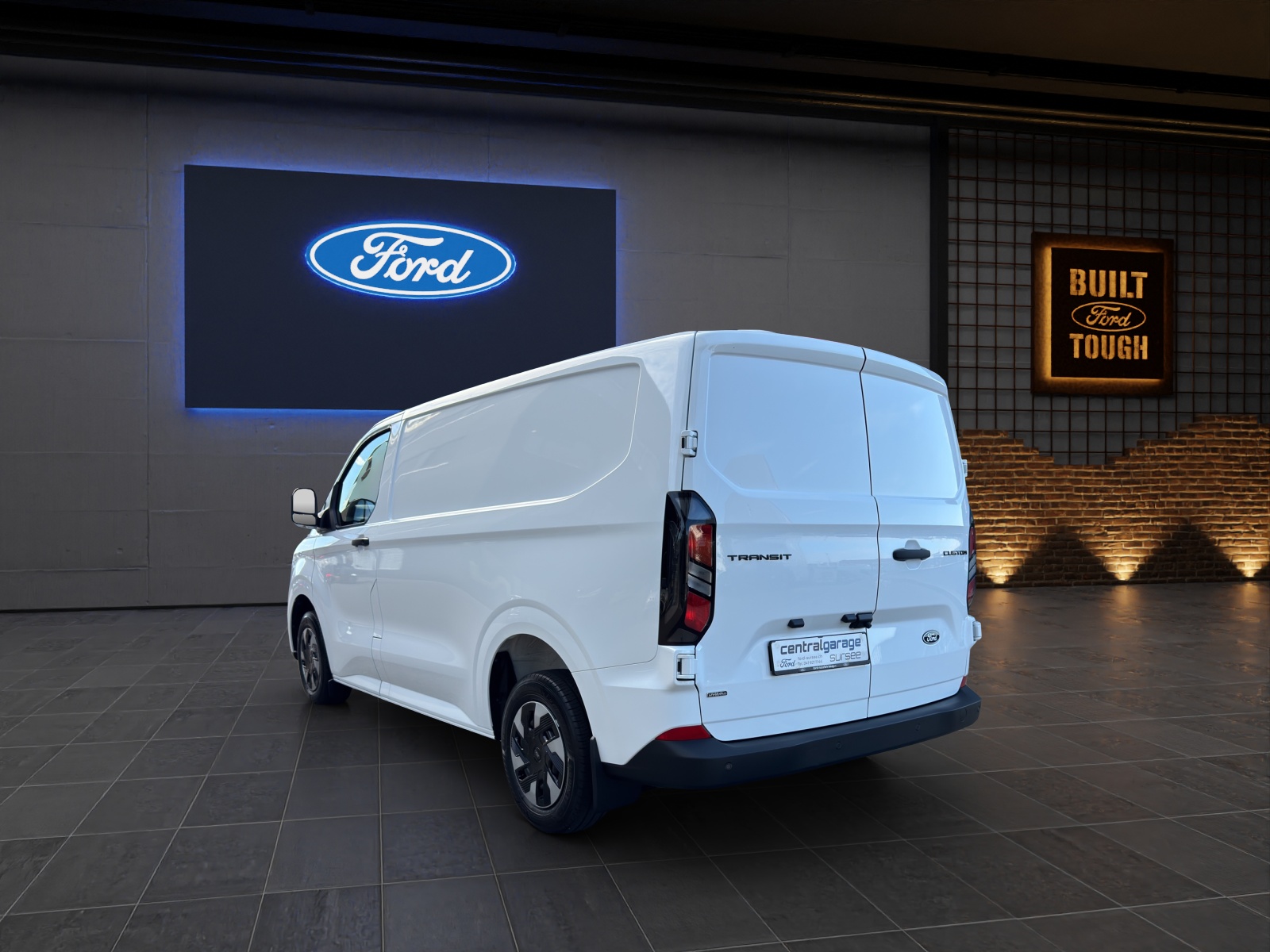 FORD Transit Custom Van 320 L1 2.5 Duratec 233PS Trend PHEV-image-2