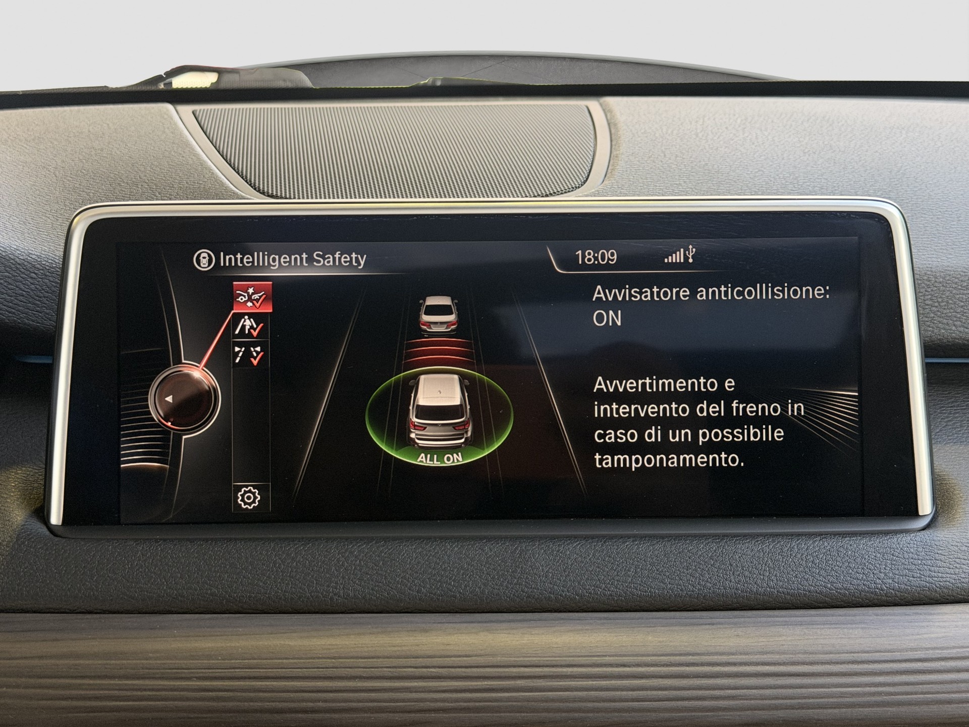 BMW X5 xDrive M50d Steptronic-image-10