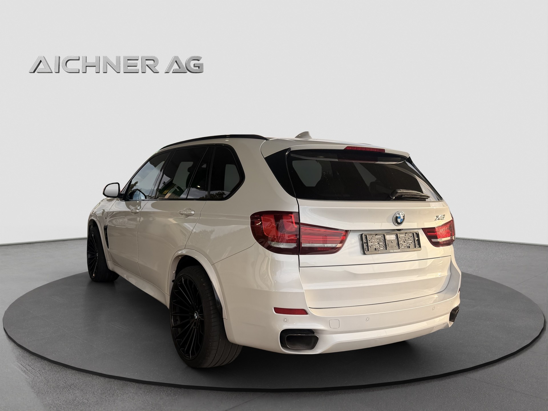 BMW X5 xDrive M50d Steptronic-image-2