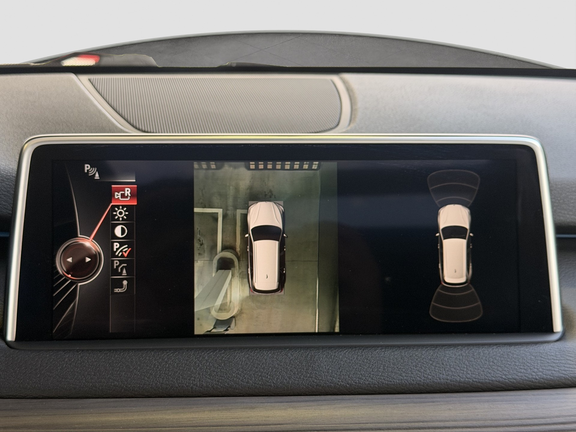 BMW X5 xDrive M50d Steptronic-image-9