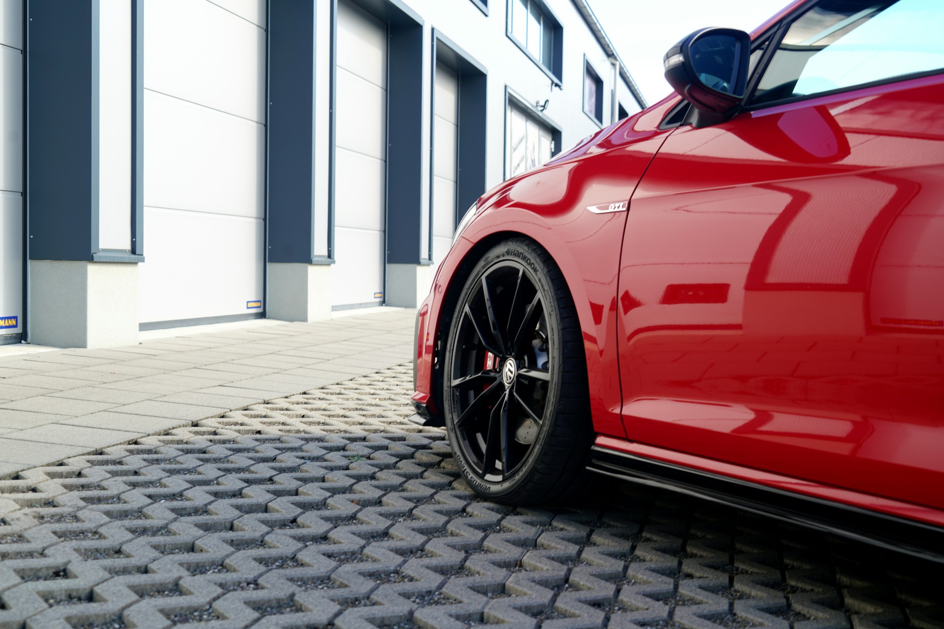 VW Golf 2.0 TSI GTI TCR DSG (CH)-image-18