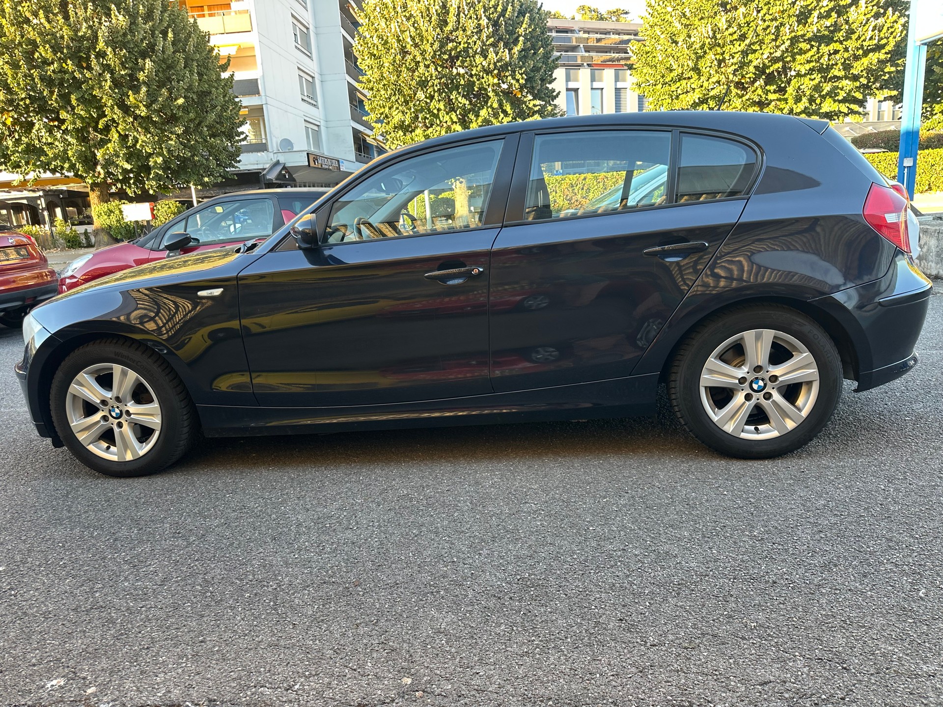 BMW 120i Steptronic-image-2