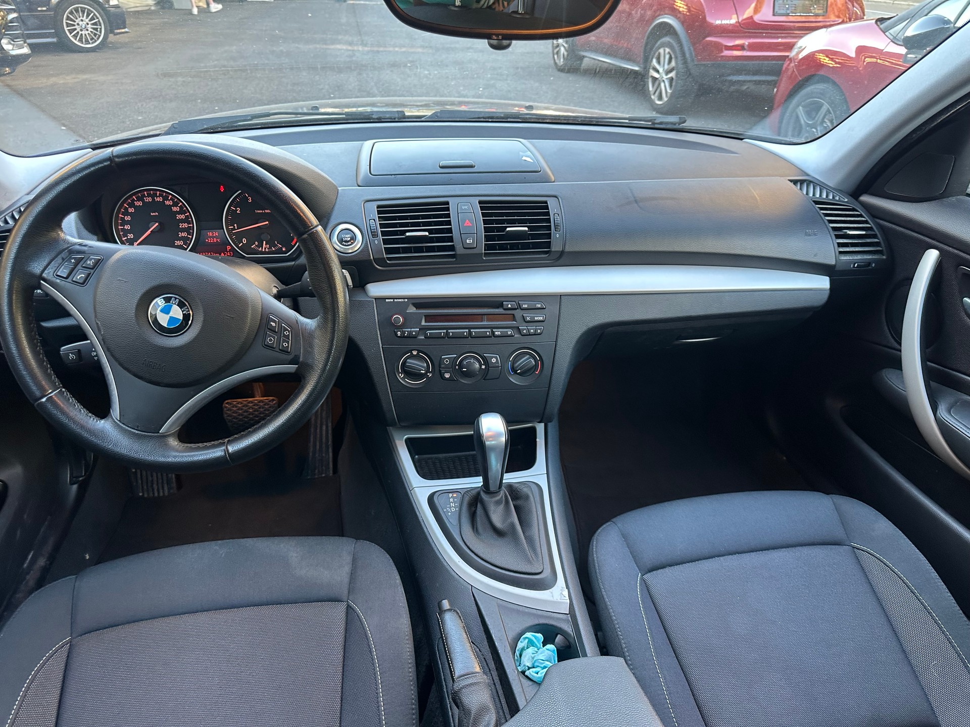 BMW 120i Steptronic-image-8