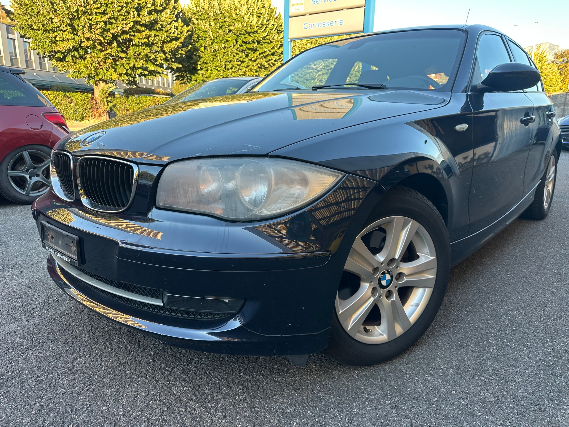 BMW 120i Steptronic-image-0