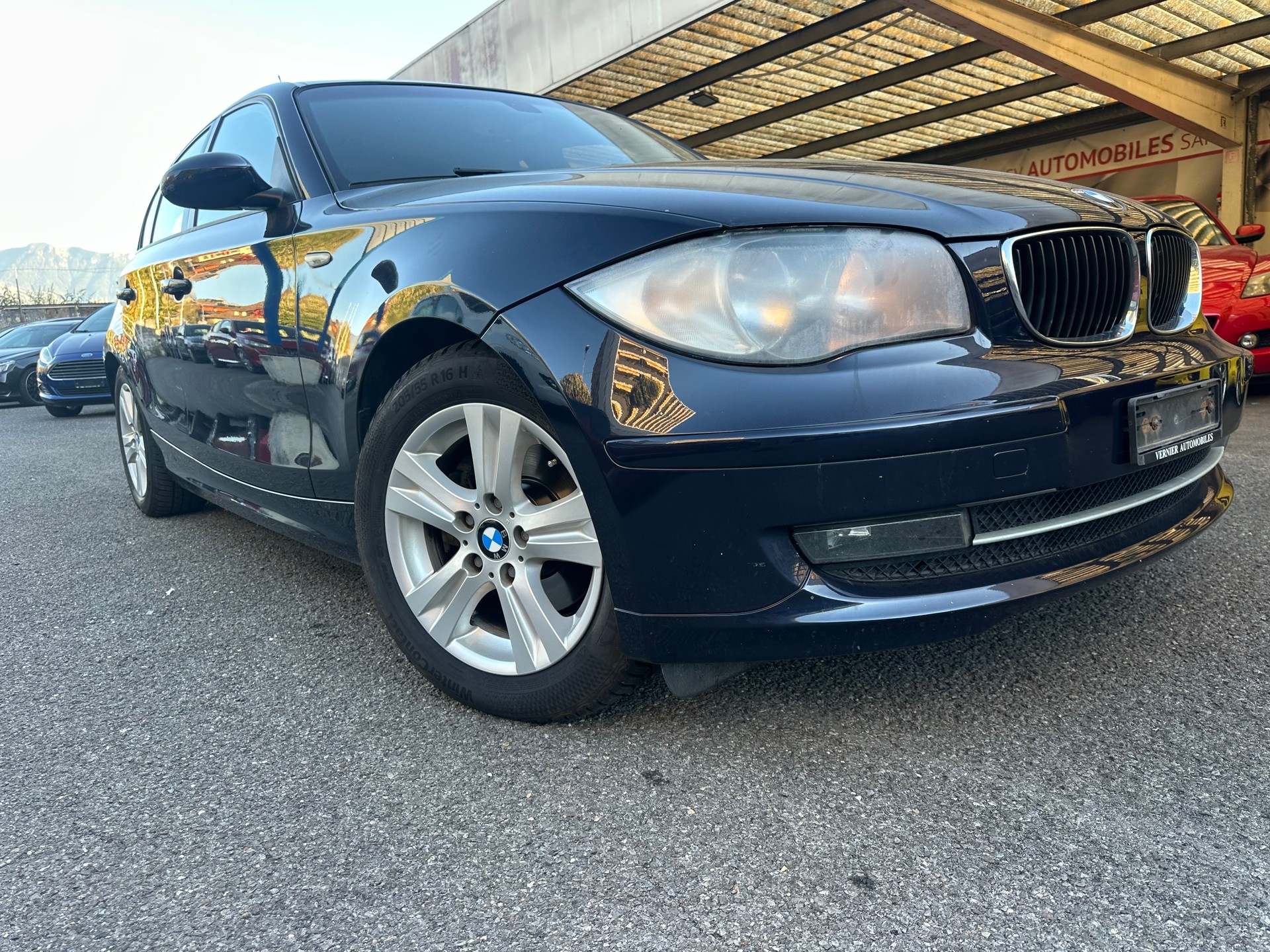 BMW 120i Steptronic-image-1