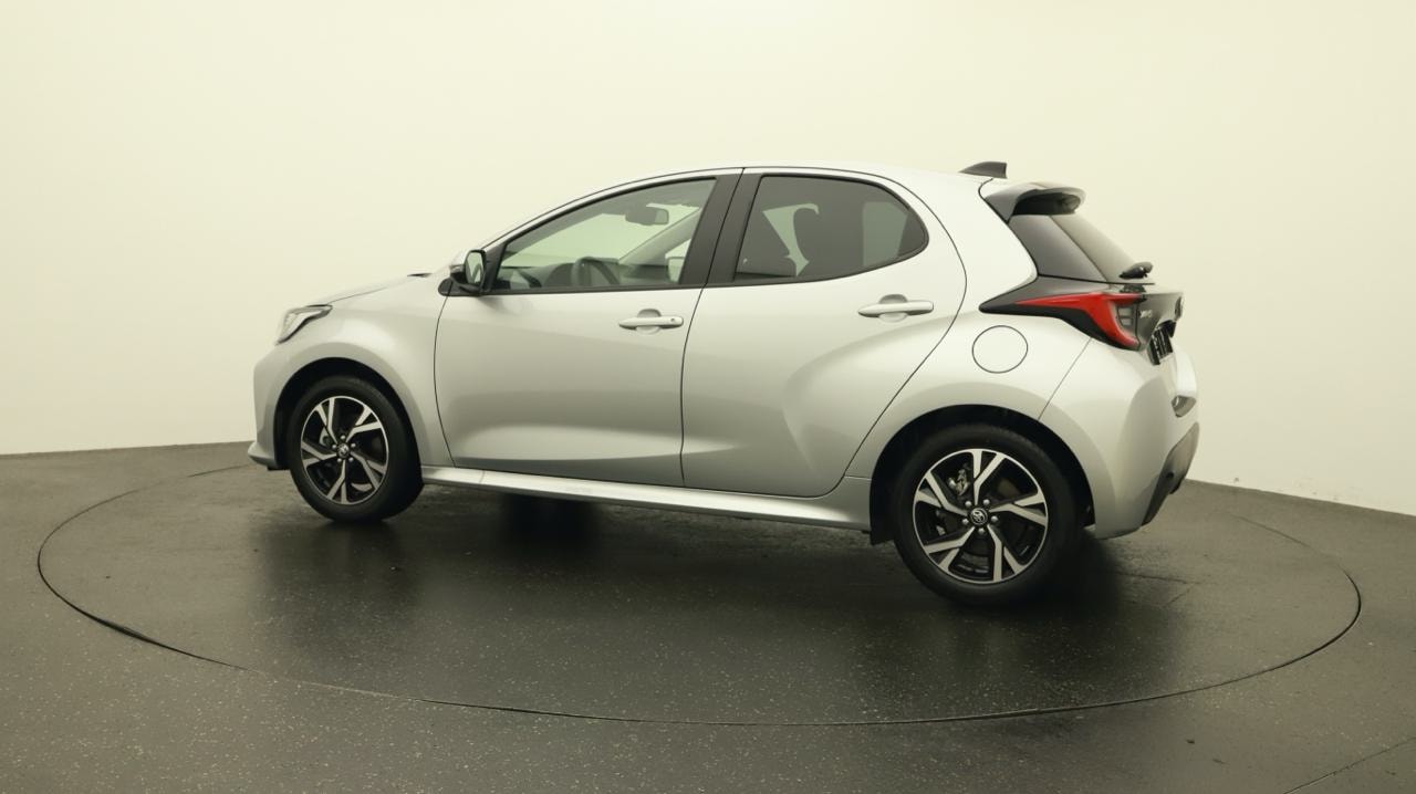 TOYOTA Yaris 1.5 Sport e-CVT-image-2