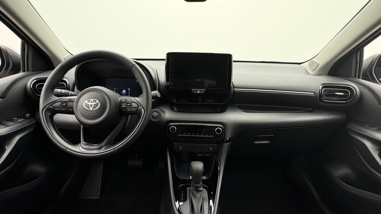 TOYOTA Yaris 1.5 Sport e-CVT-image-5