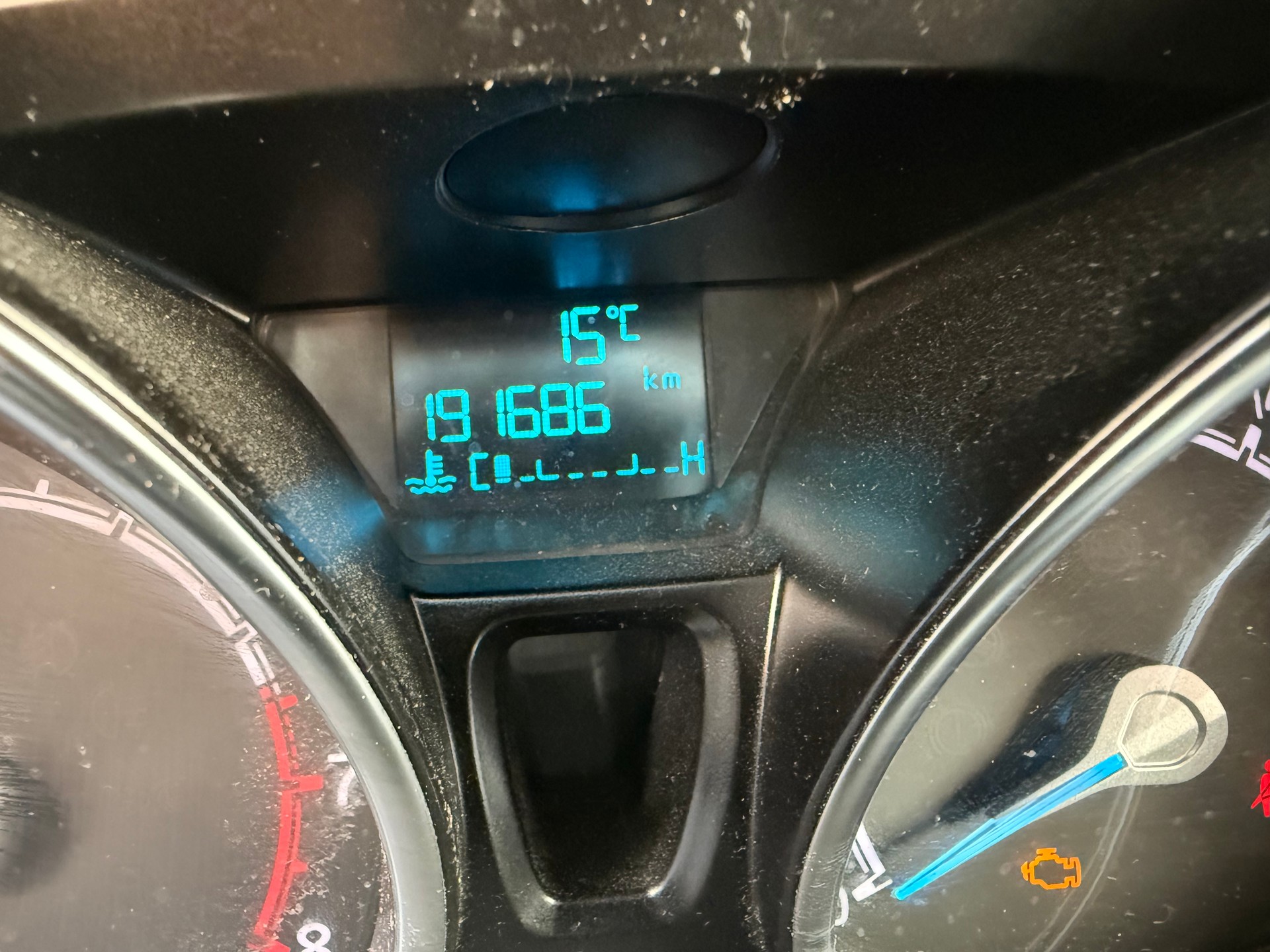 FORD EcoSport 1.0 SCTi Titanium-image-11