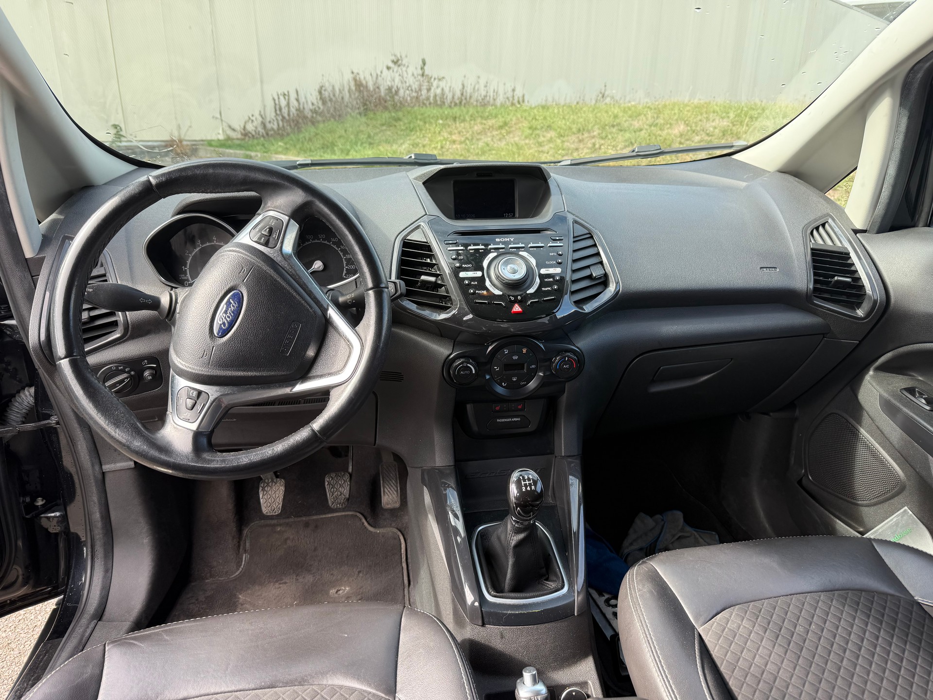 FORD EcoSport 1.0 SCTi Titanium-image-10