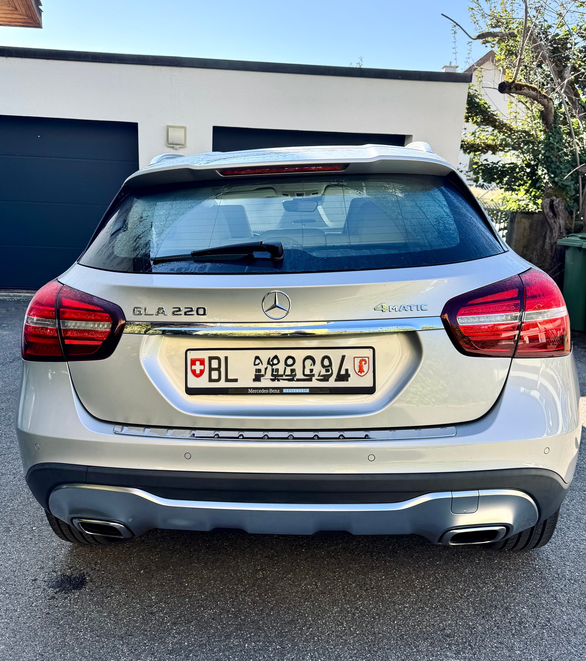 MERCEDES-BENZ GLA 220 Urban 4m-image-2