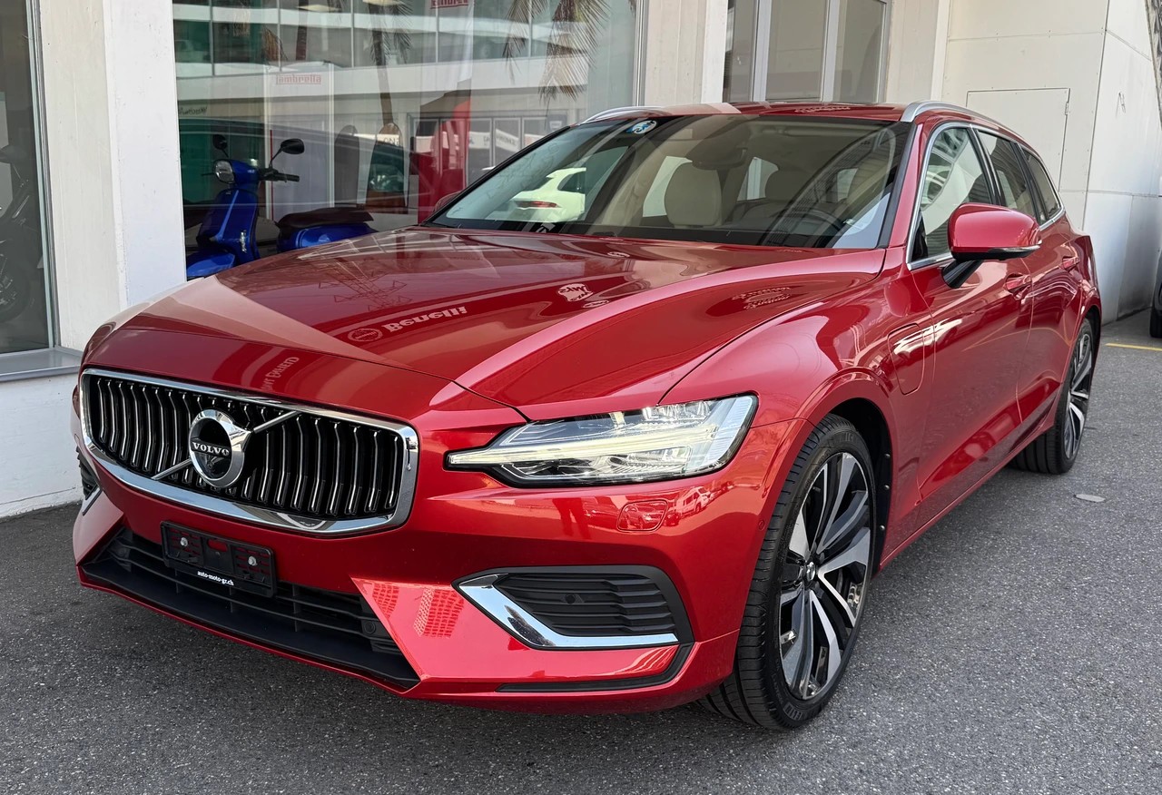 VOLVO V60 T8 eAWD Twin Engine Inscription Geartronic-image-5