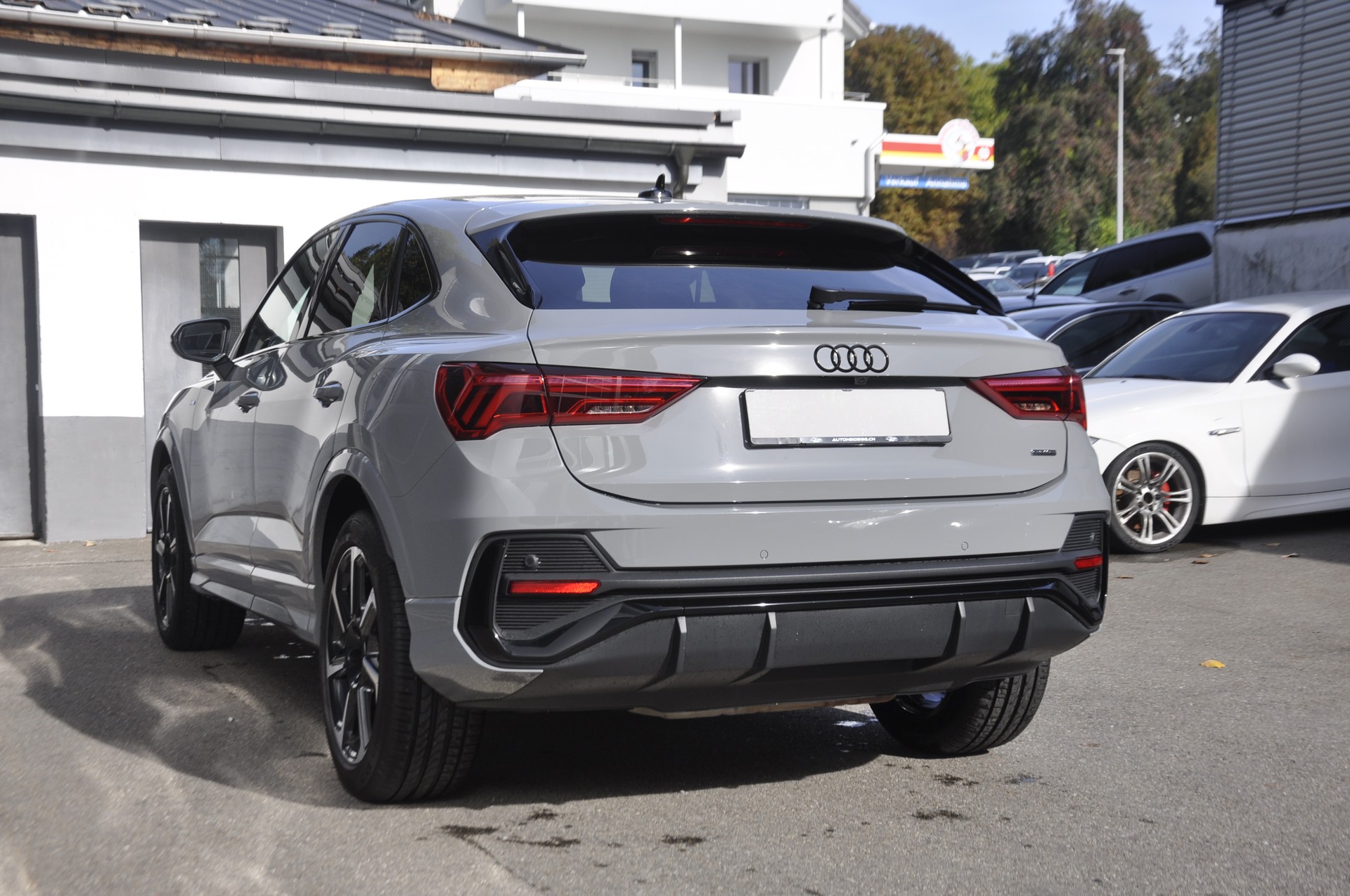 AUDI Q3 Sportback 45 TFSI S line quattro S-tronic-image-15