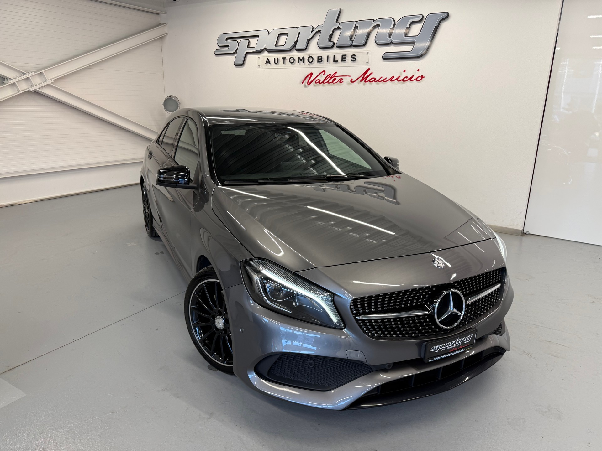 MERCEDES-BENZ A 250 AMG Line 4Matic 7G-DCT-image-0