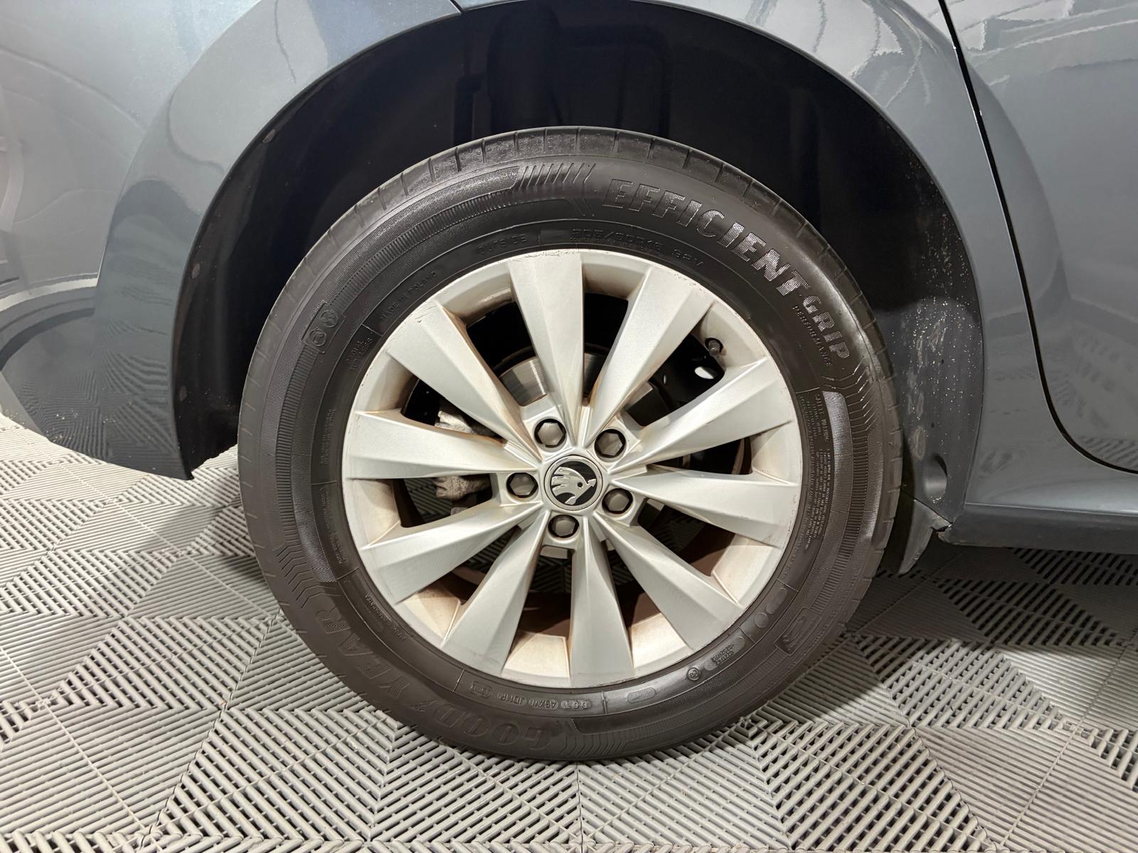 SKODA Kamiq 1.5 TSI ACT Ambition DSG-image-25