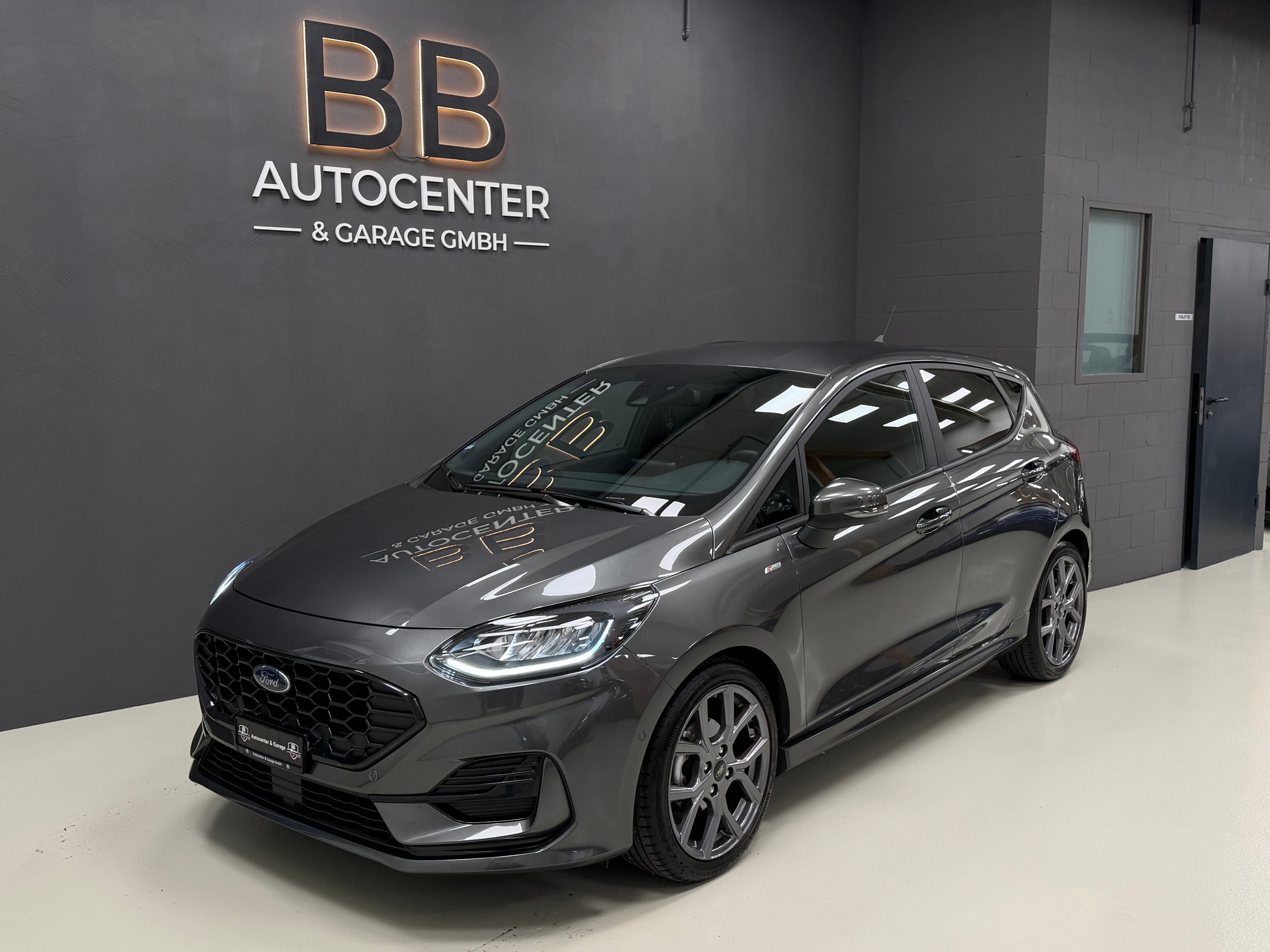 Car photo