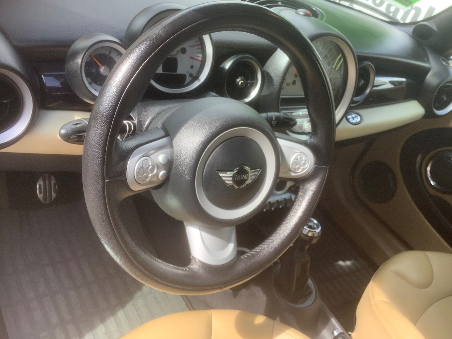 MINI Cooper S Cabriolet-image-8
