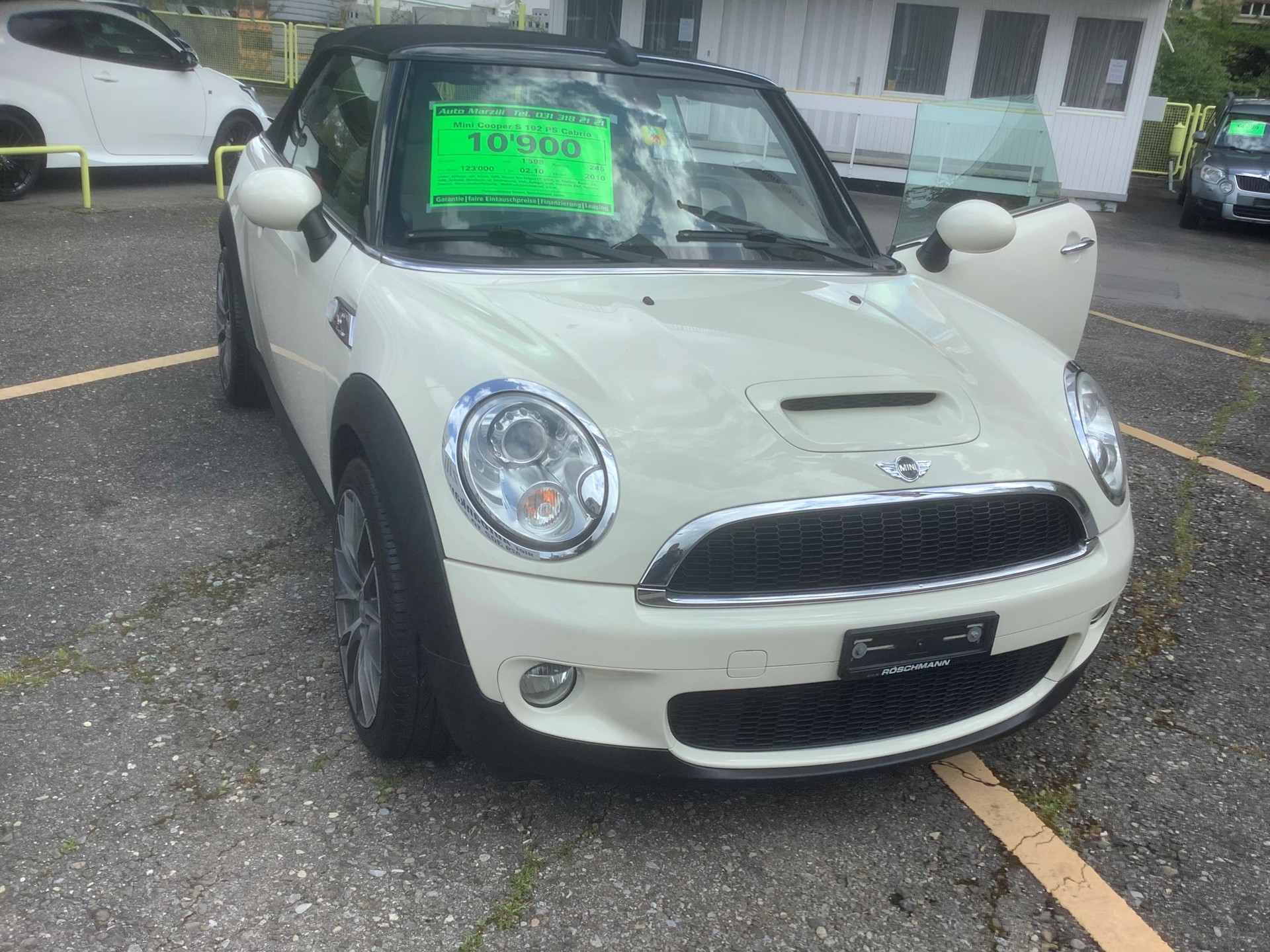 MINI Cooper S Cabriolet-image-9