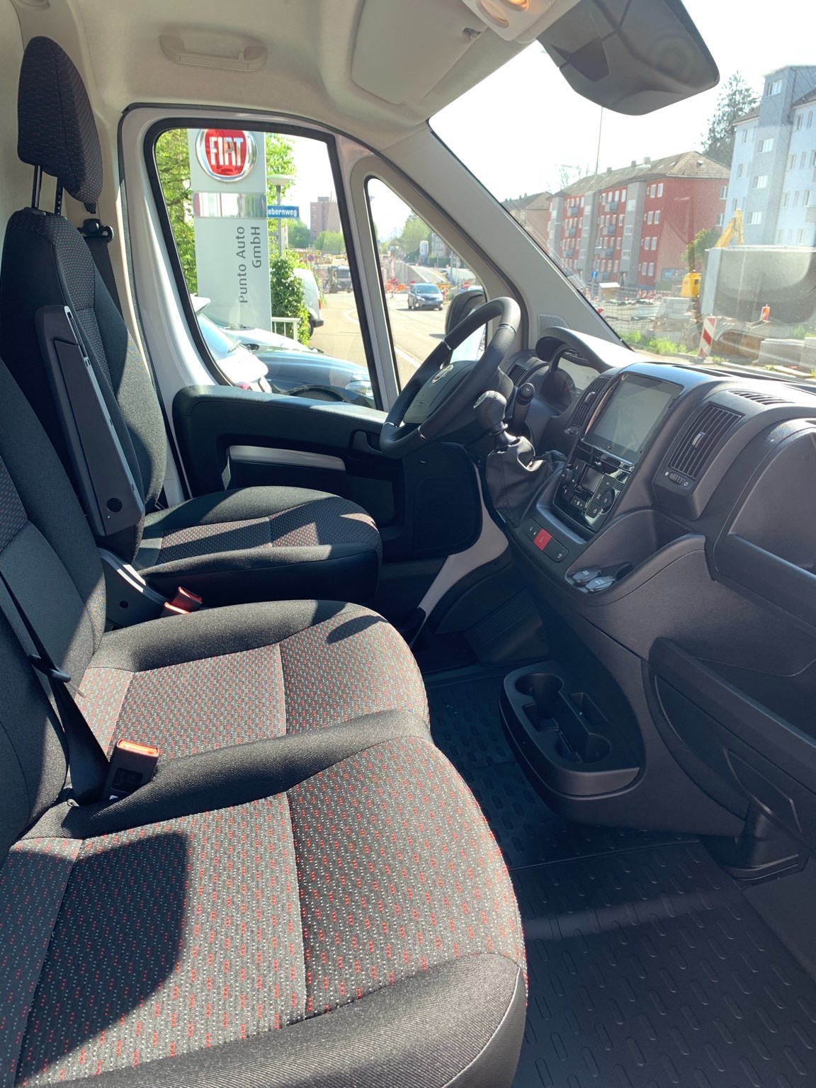 FIAT Ducato 35 L2H2 Swiss Plus-image-8