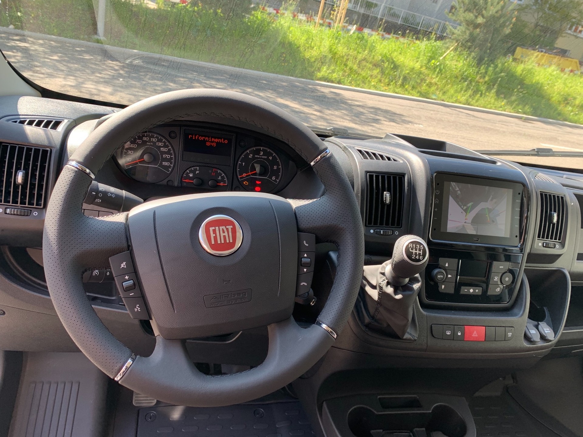 FIAT Ducato 35 L2H2 Swiss Plus-image-6