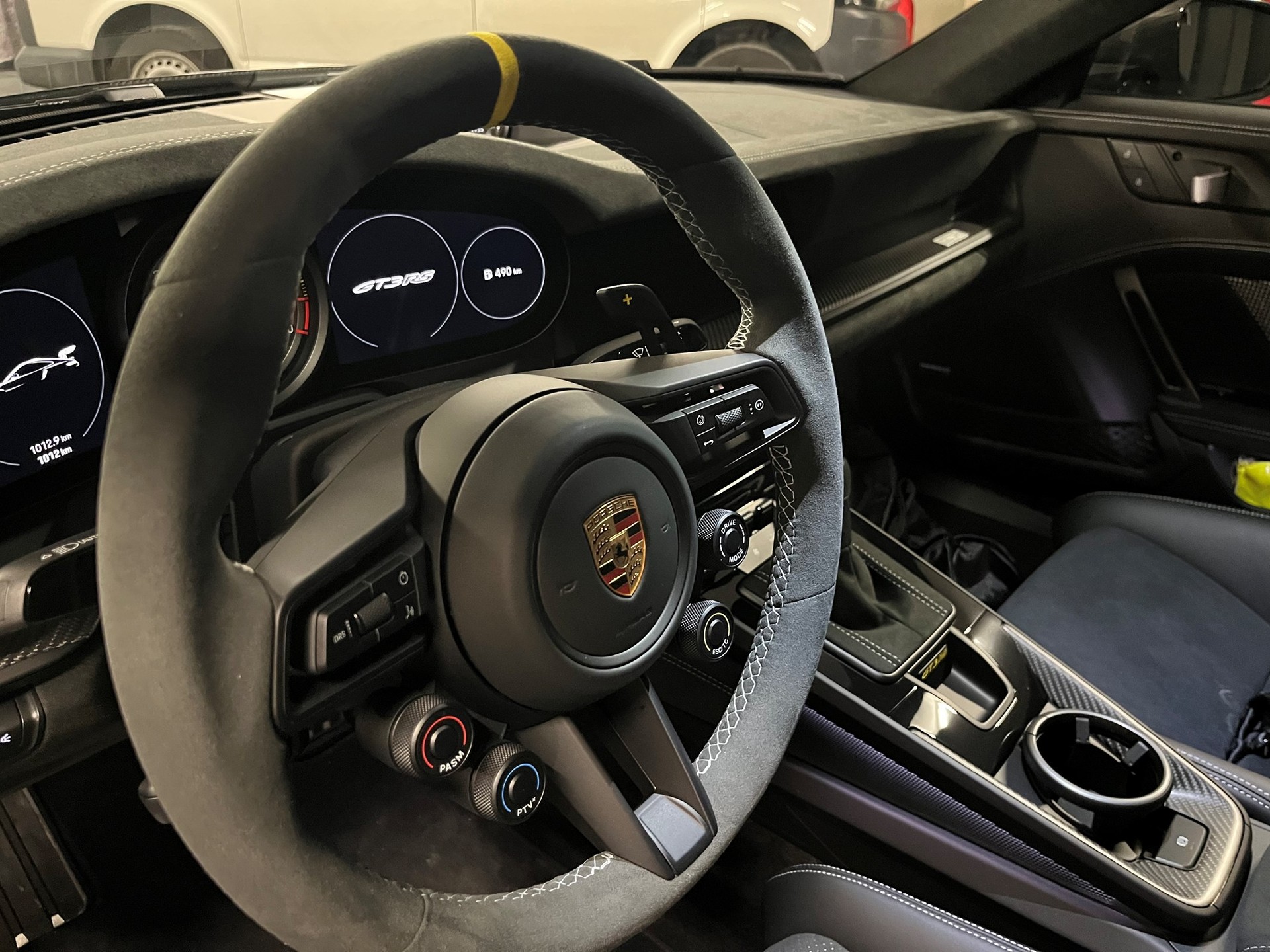 PORSCHE 911 GT3 RS-image-4