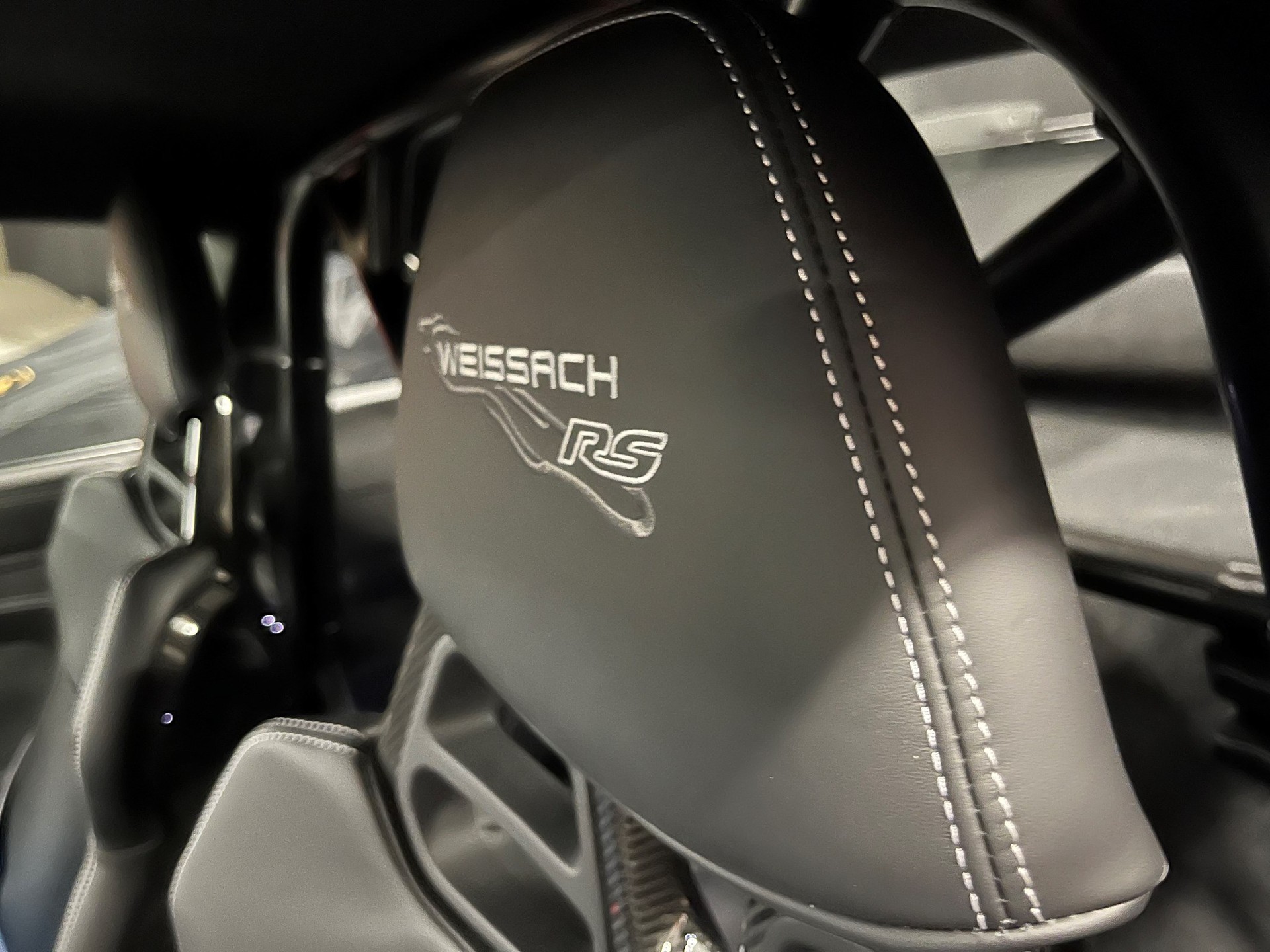 PORSCHE 911 GT3 RS-image-7