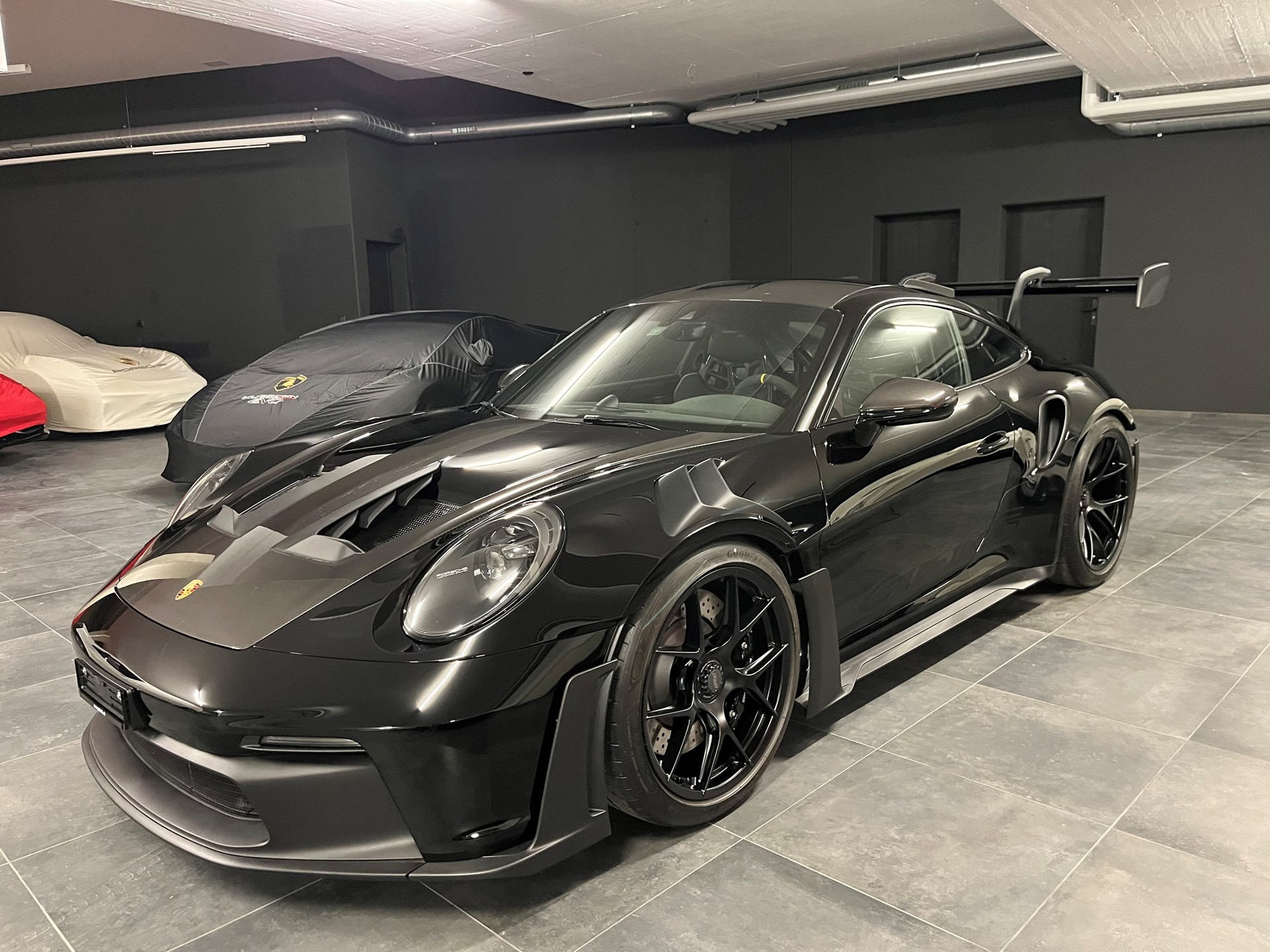 PORSCHE 911 GT3 RS-image-1