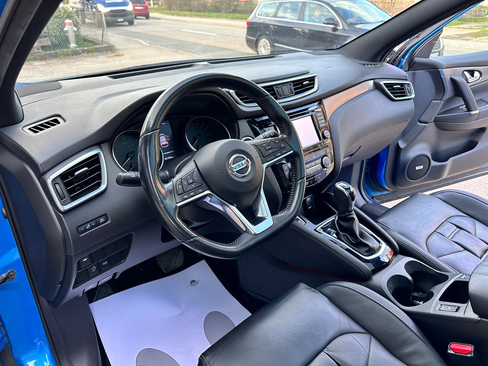 NISSAN Qashqai 1.6 dCi tekna+ Xtronic CVT-image-8
