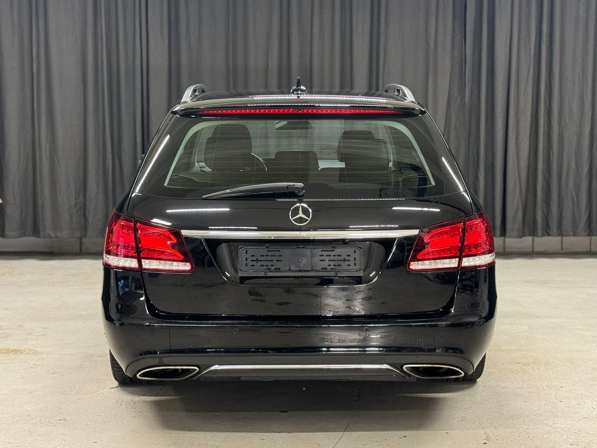 MERCEDES-BENZ E 350 BlueTEC 4Matic 7G-Tronic-image-6