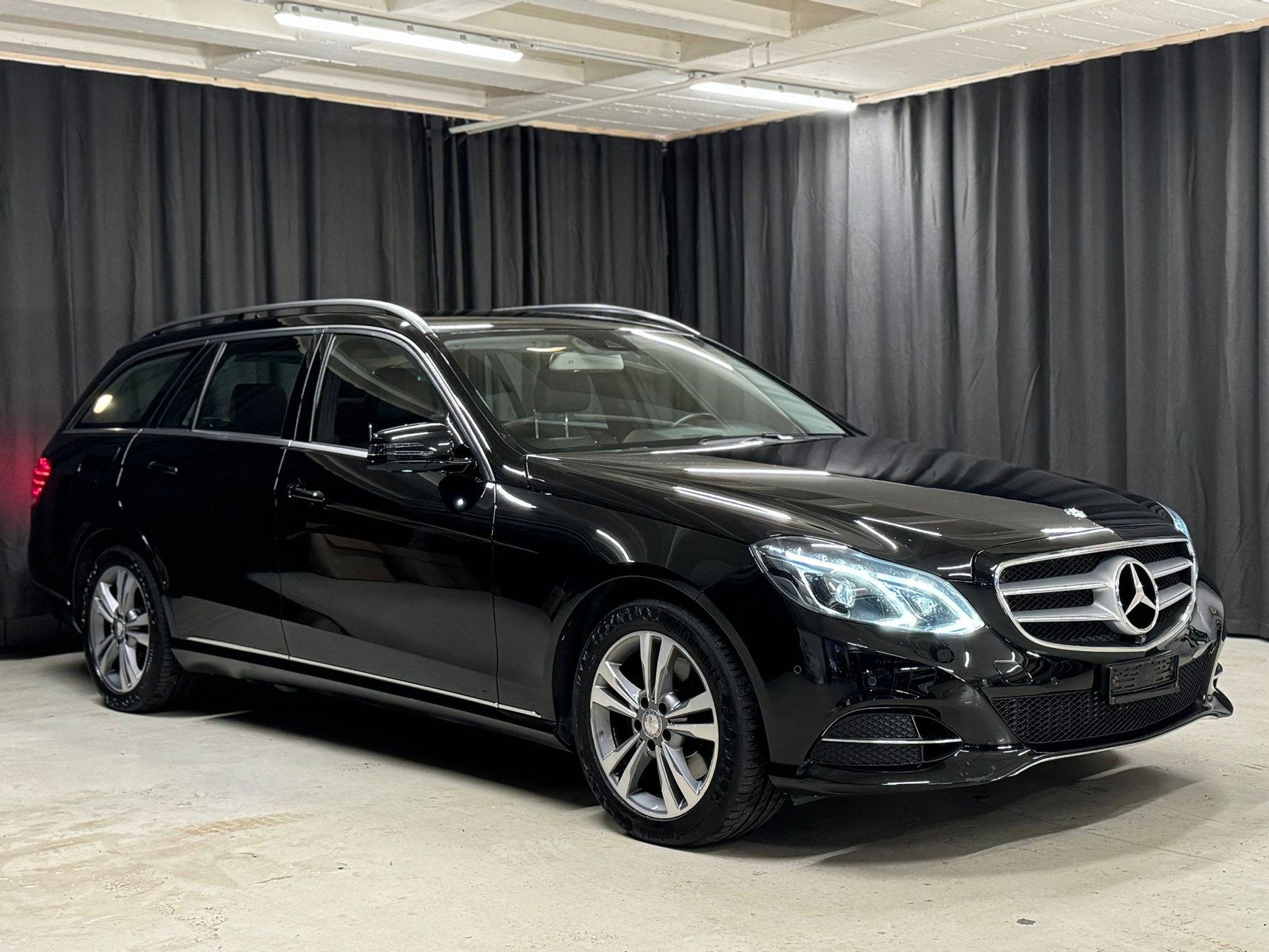 MERCEDES-BENZ E 350 BlueTEC 4Matic 7G-Tronic-image-1