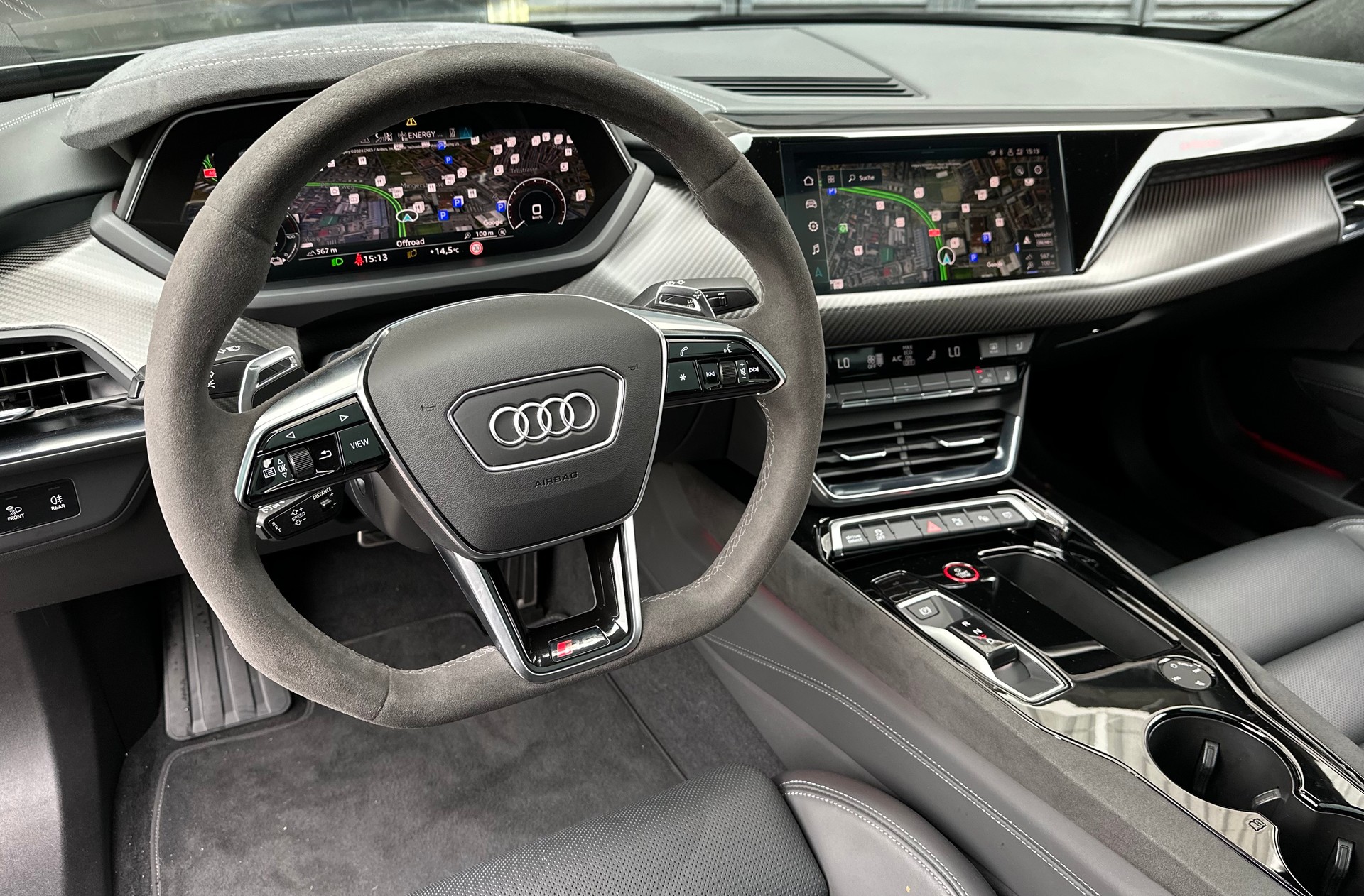 AUDI RS e-tron GT quattro-image-10
