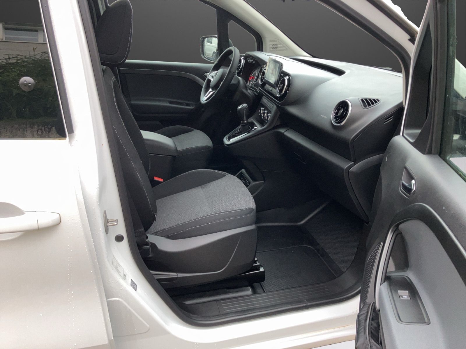 MERCEDES-BENZ eCitan Tourer 2716 mm S-image-10