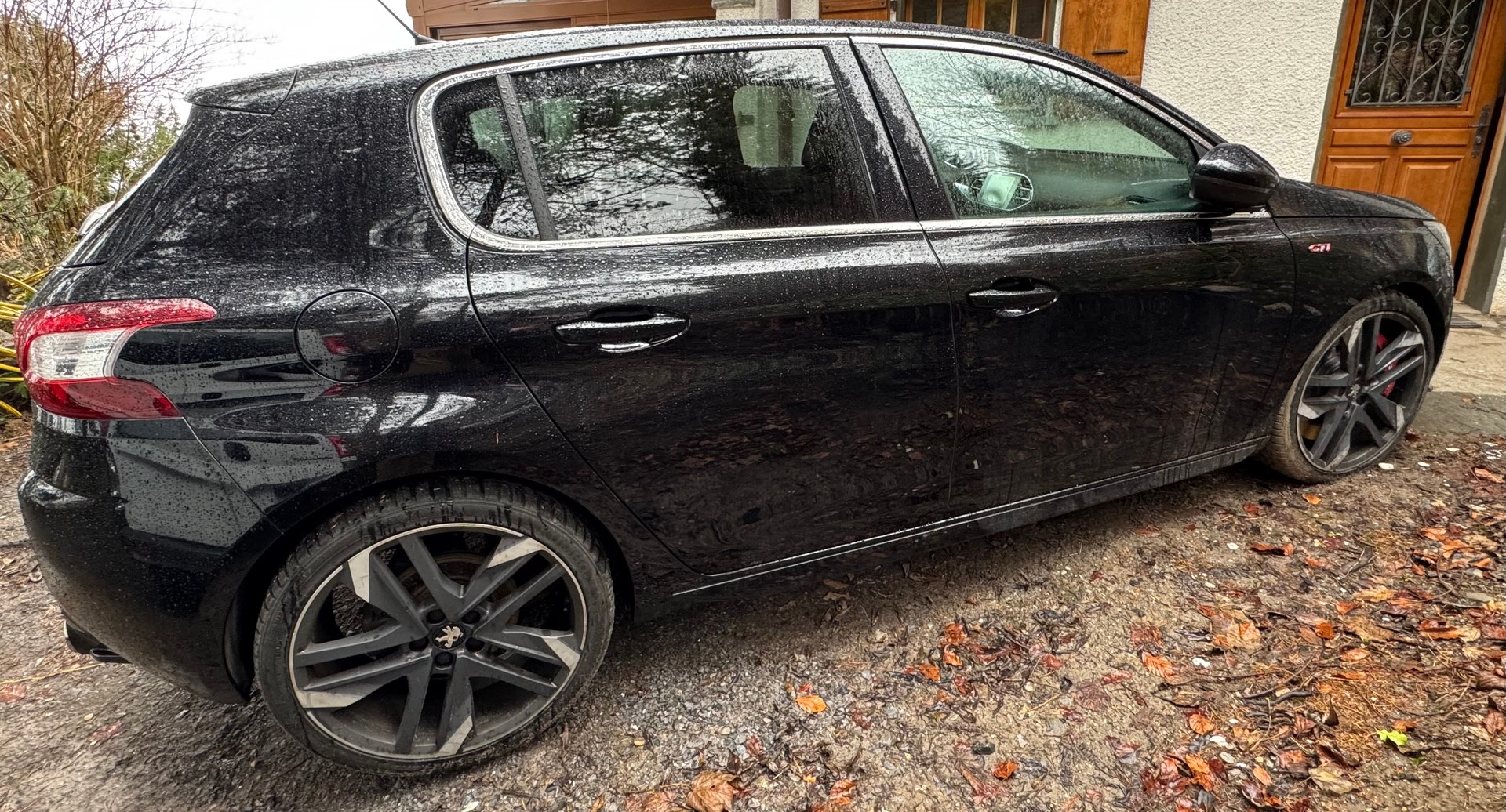 PEUGEOT 308 1.6 GTi-image-3