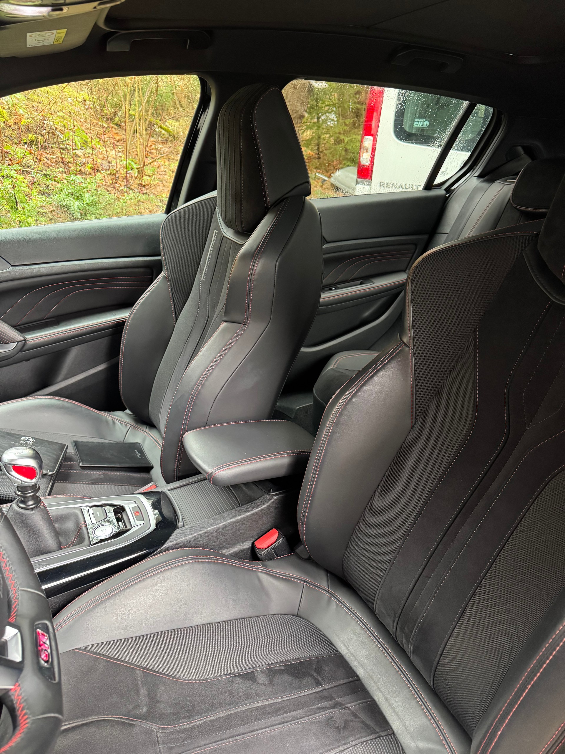 PEUGEOT 308 1.6 GTi-image-5