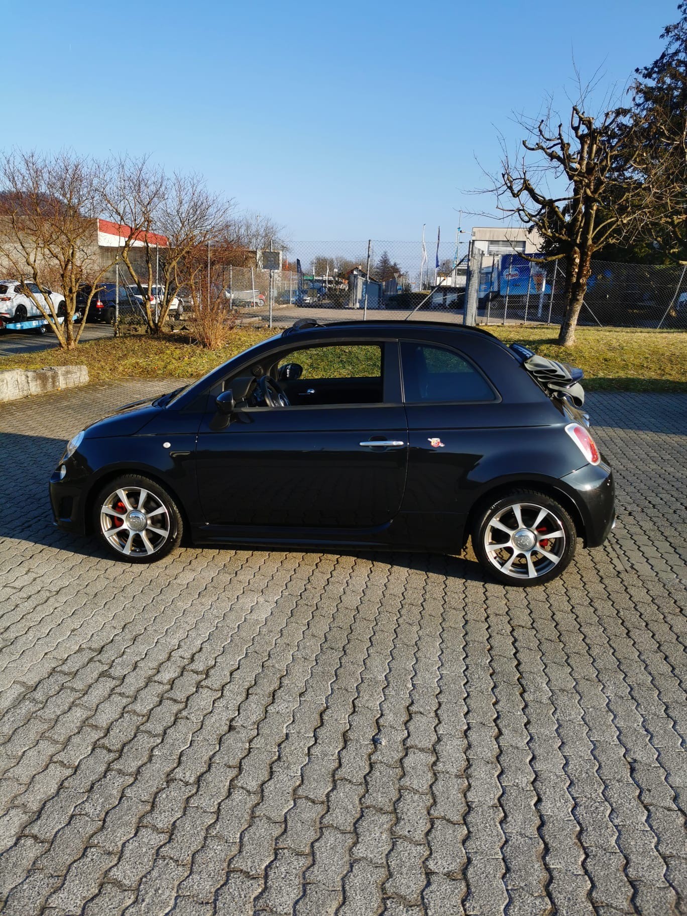 FIAT 500C 1.4 16V Turbo Abarth-image-3