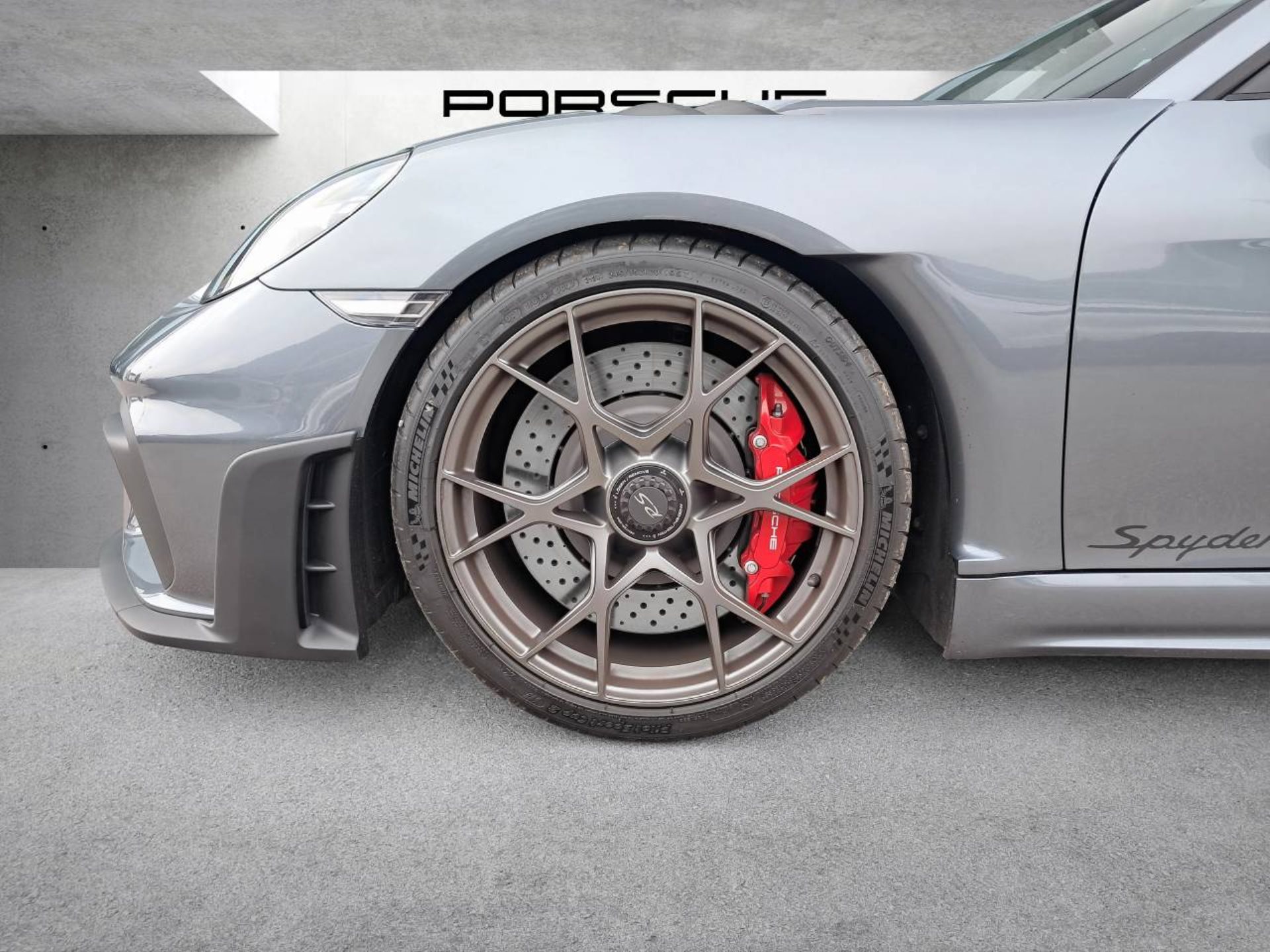 PORSCHE 718 Spyder RS-image-7