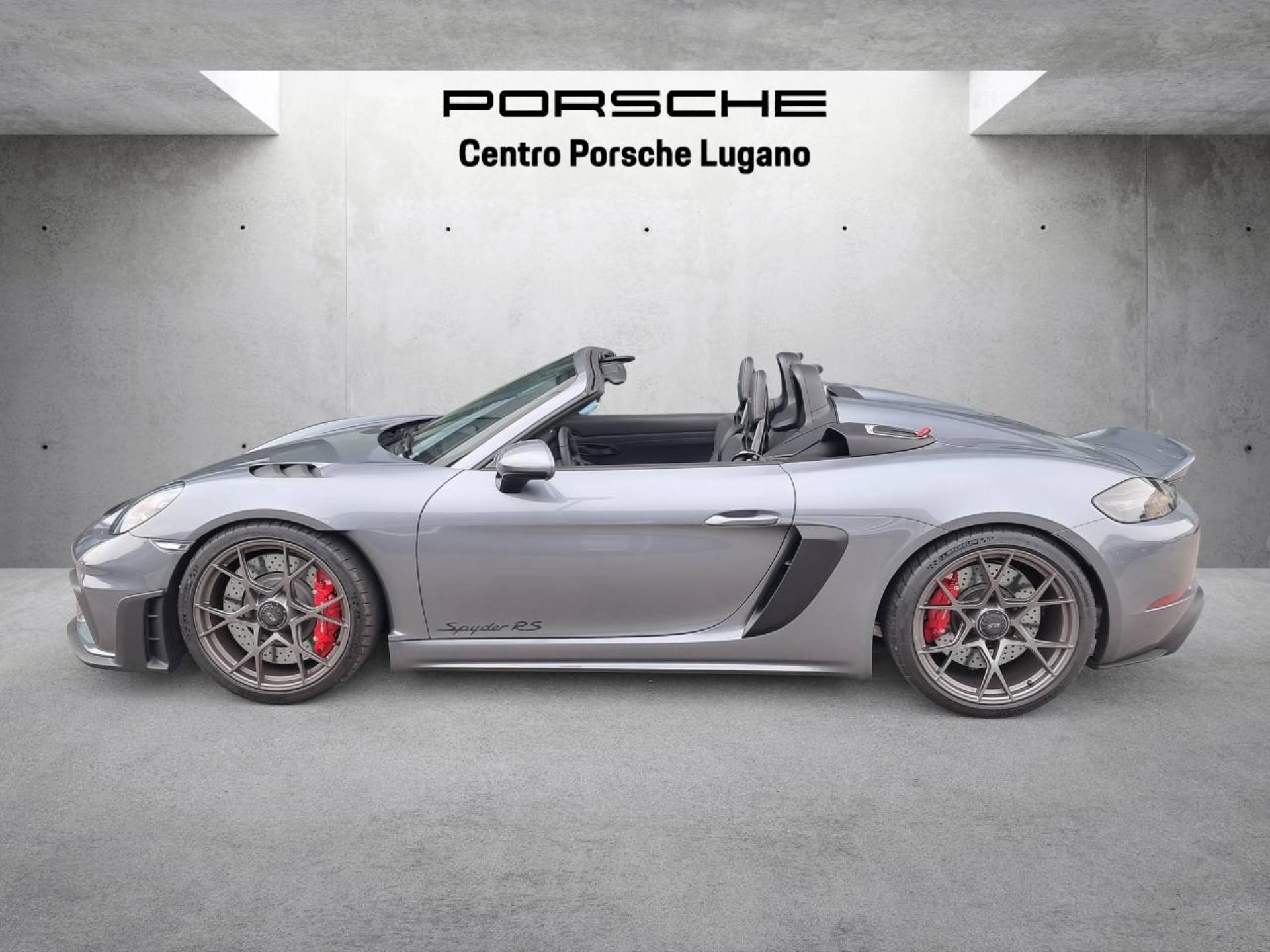 PORSCHE 718 Spyder RS-image-1