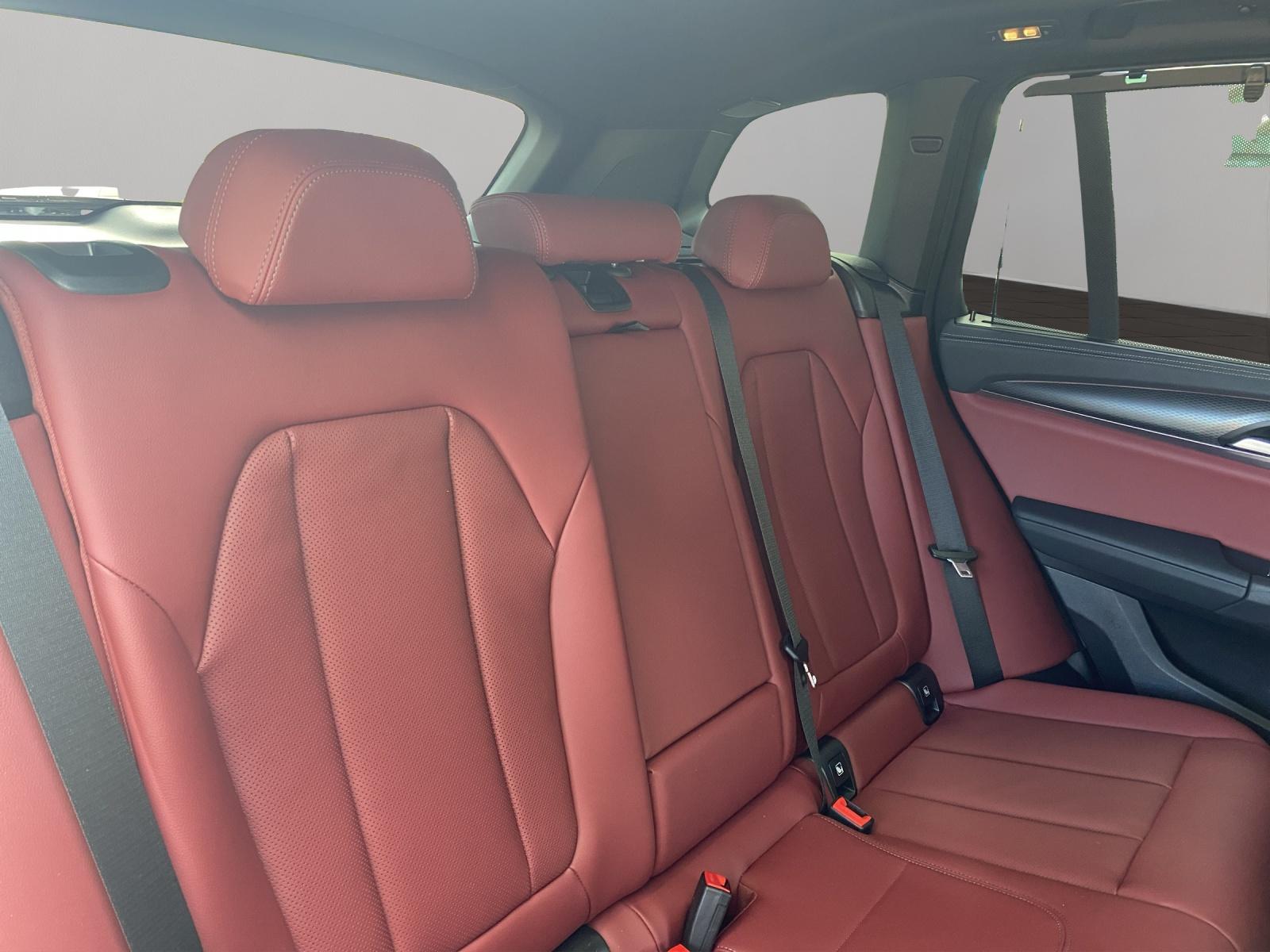 BMW X3 M40i-image-10