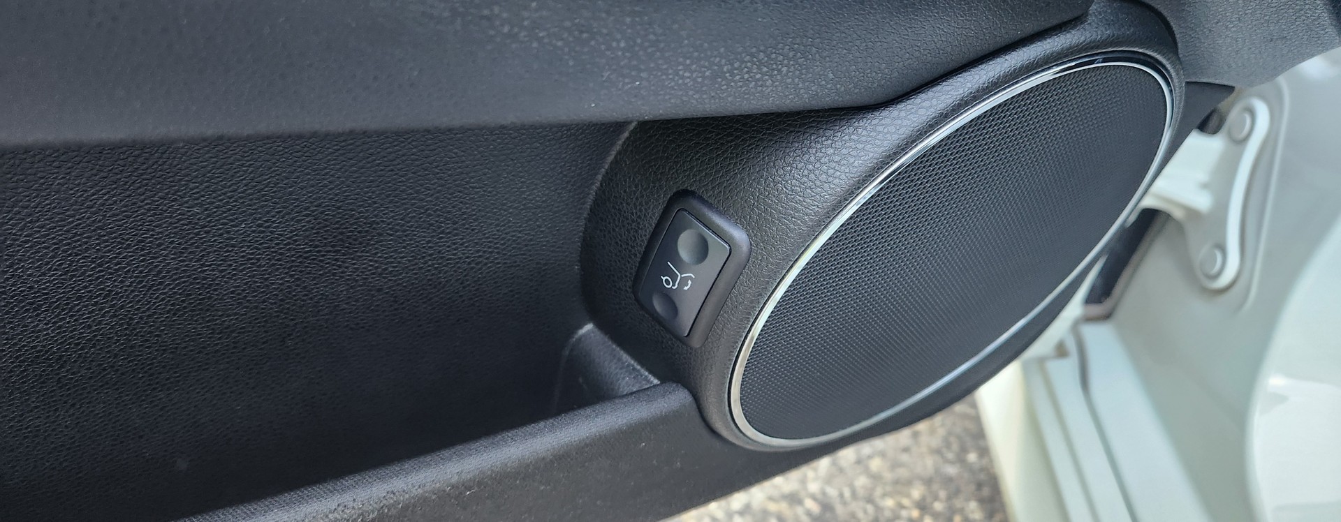MERCEDES-BENZ C 200 Kompressor Avantgarde Automatic AMG Line-image-6
