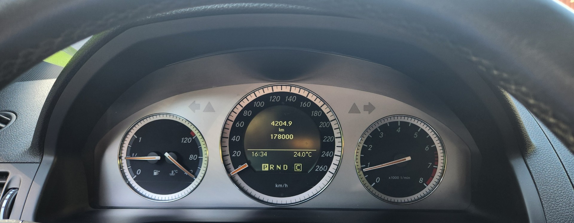 MERCEDES-BENZ C 200 Kompressor Avantgarde Automatic AMG Line-image-8