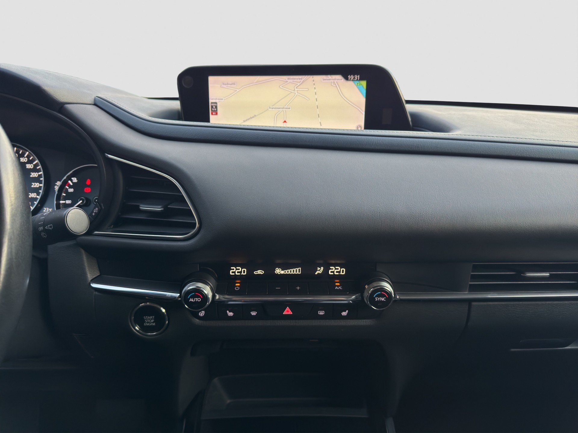 MAZDA CX-30 SKYACTIV-X M Hybrid 180 Ambition Plus AWD Automat-image-4