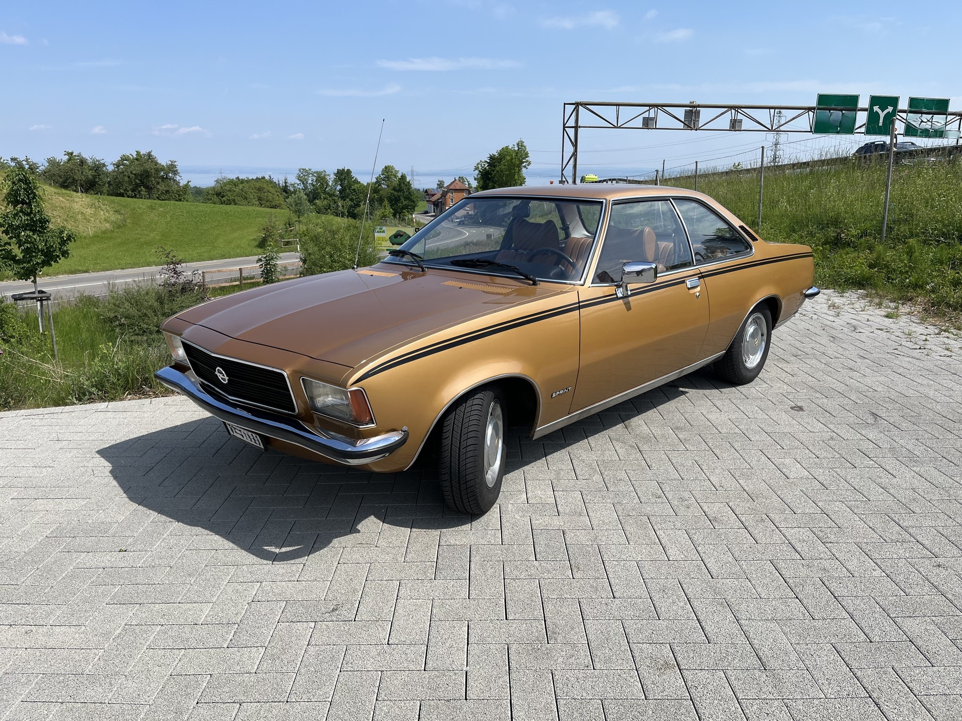OPEL Rekord 2000 Coupe-image-0