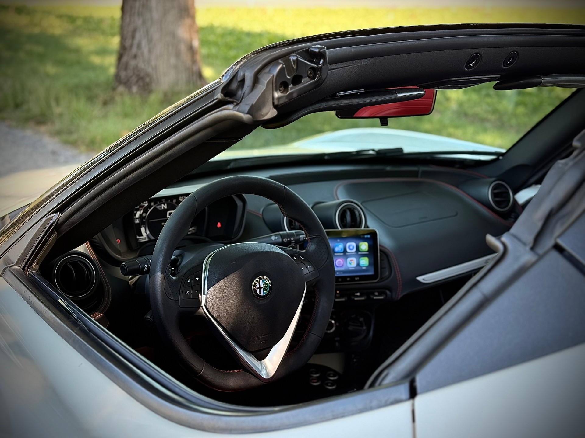 ALFA ROMEO 4C Spider 1750 TBi TCT-image-10
