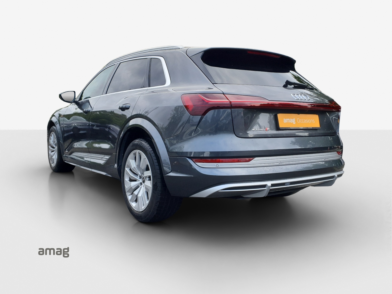 AUDI e-tron S quattro-image-3
