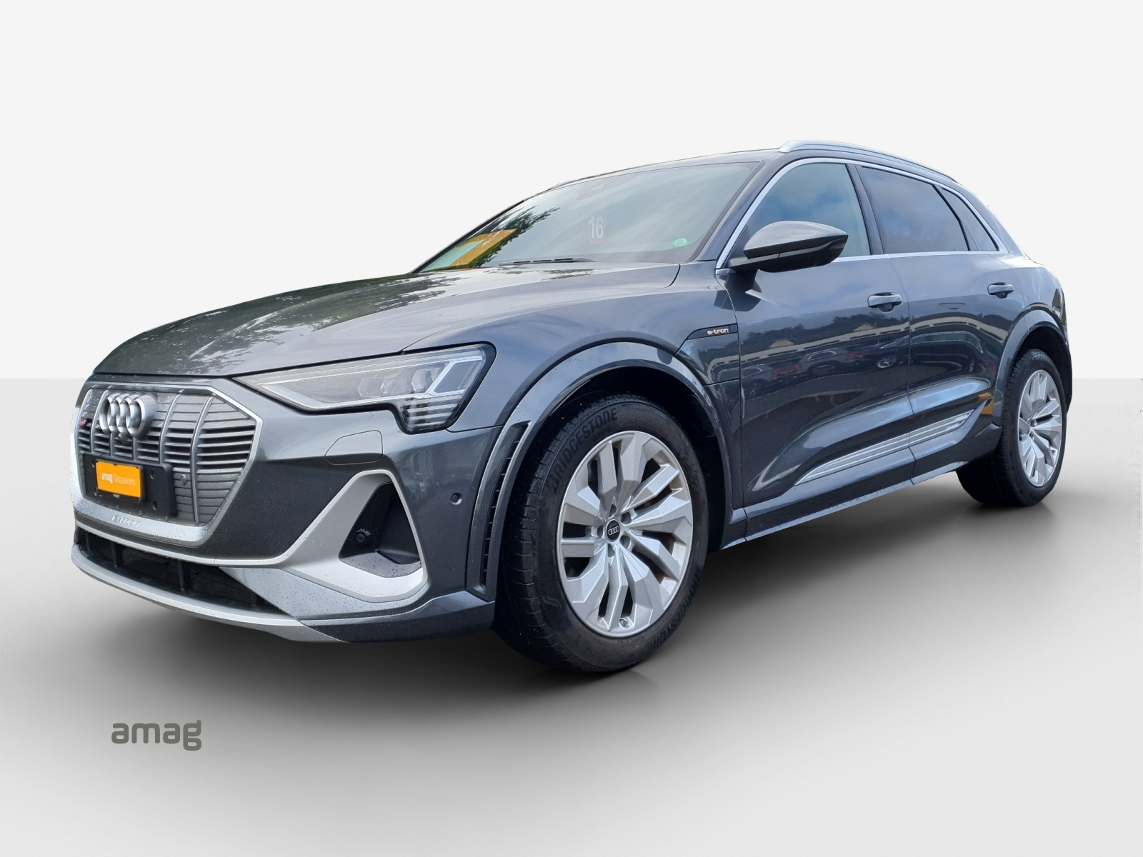 AUDI e-tron S quattro-image-0