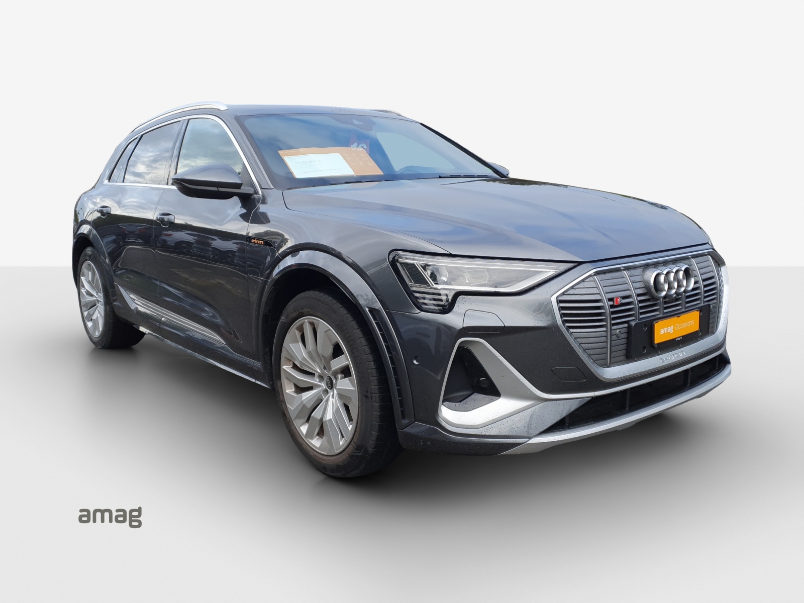 AUDI e-tron S quattro-image-6