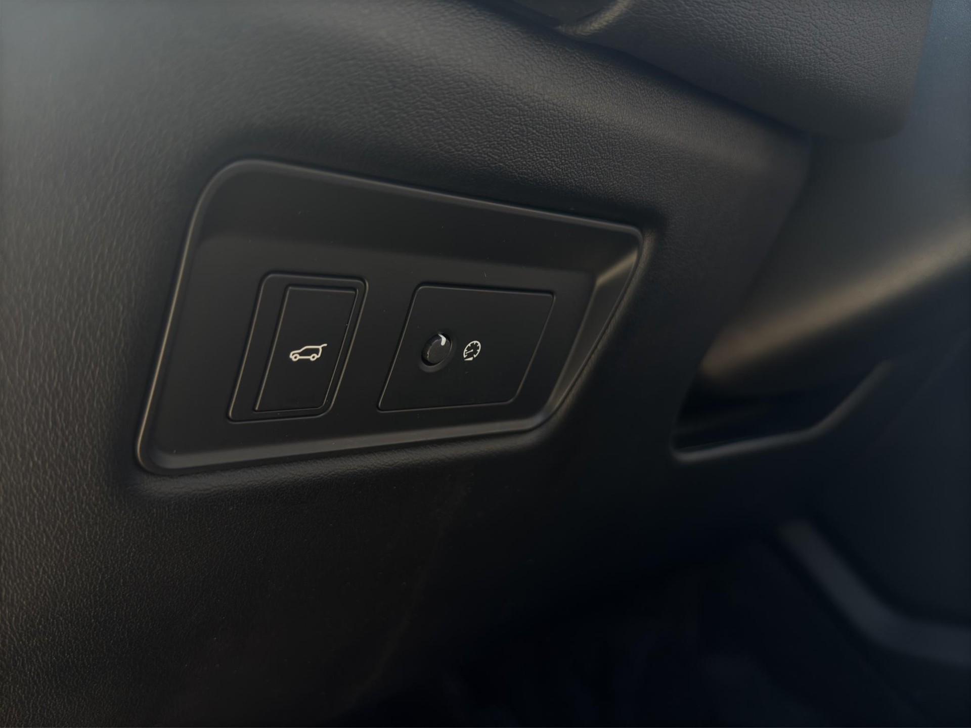 LAND ROVER Range Rover Sport 3.0 SDV6 SE-image-20